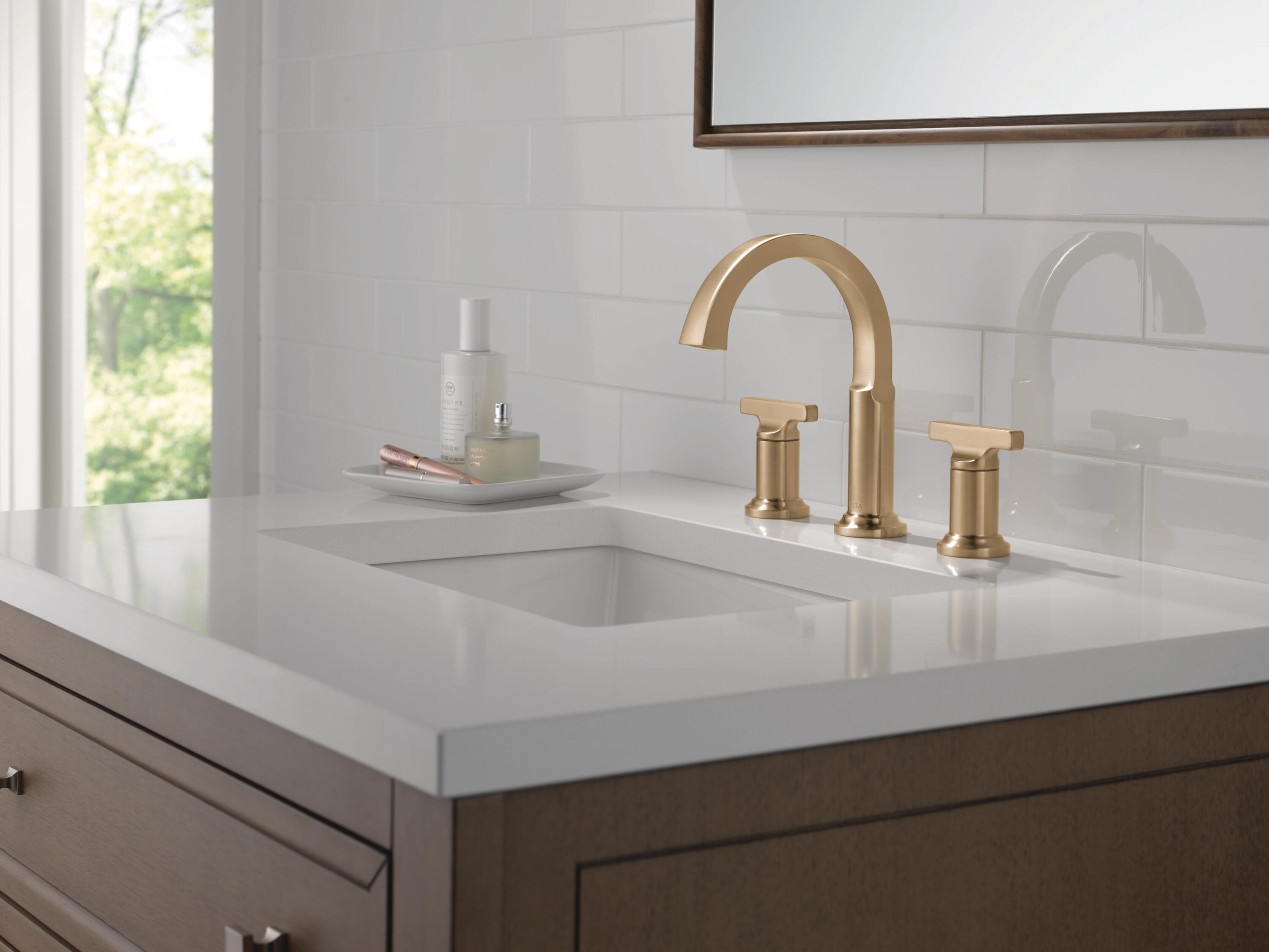 Delta 355887-CZ-PR-DST Lavatory-Faucets - View #10