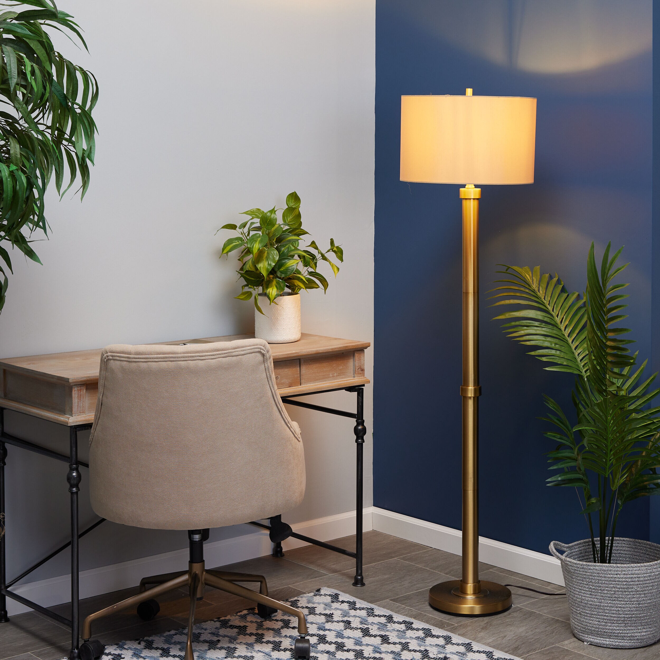 Decor Therapy PL1776 floorlamps - View #5