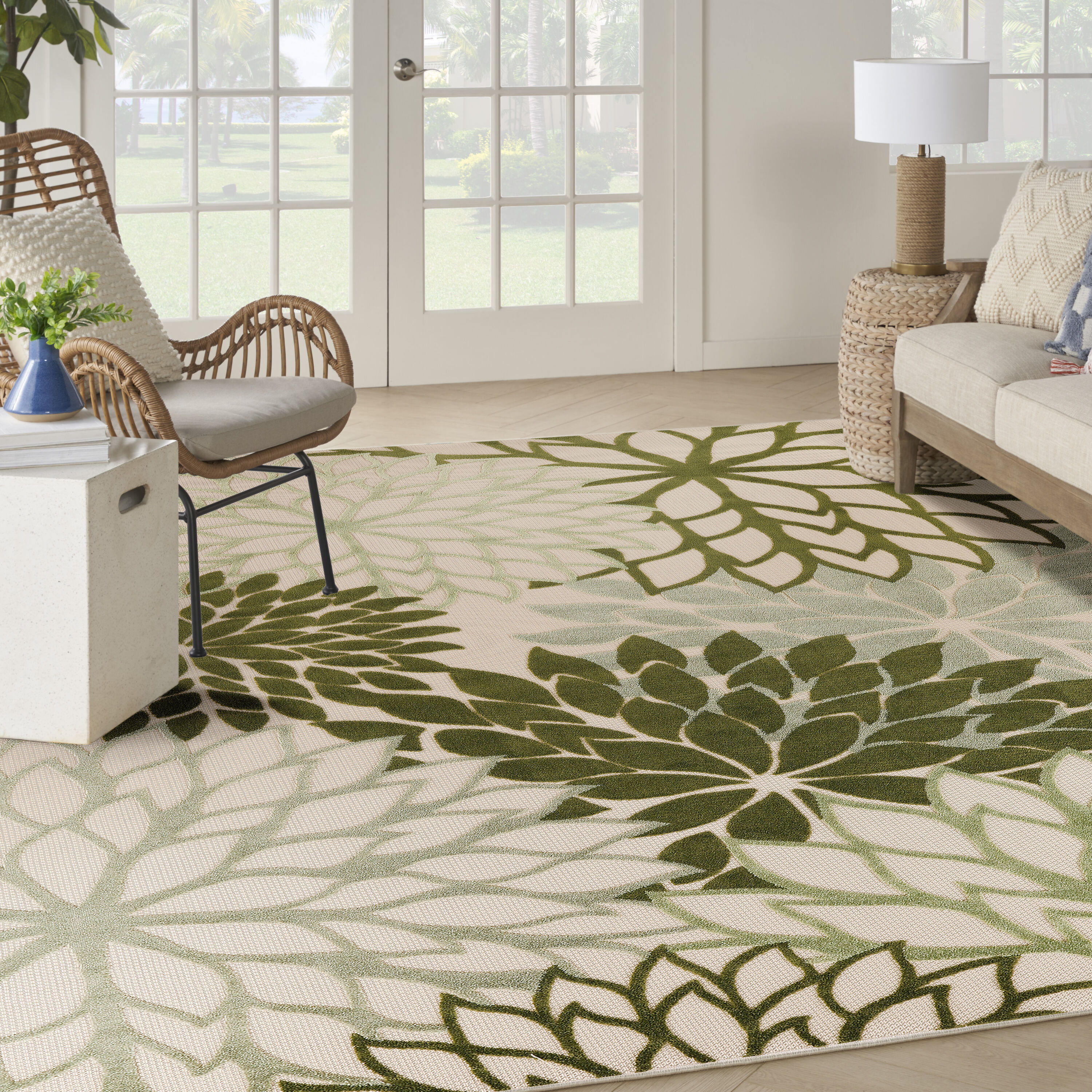 Nourison Home 099446952851 10 x 14 (ft) Loomed Polypropylene Ivory Green Rectangular Indoor/Outdoor Floral/Botanical Tropical Area rug