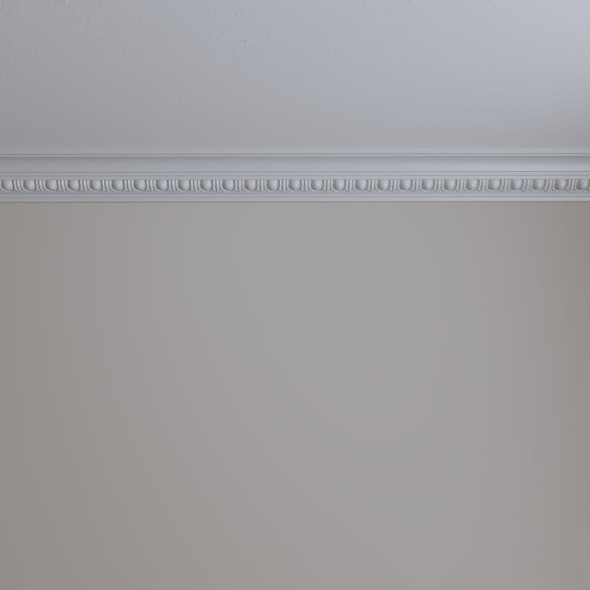 Elegant White Polyurethane Egg and Dart Crown Moulding