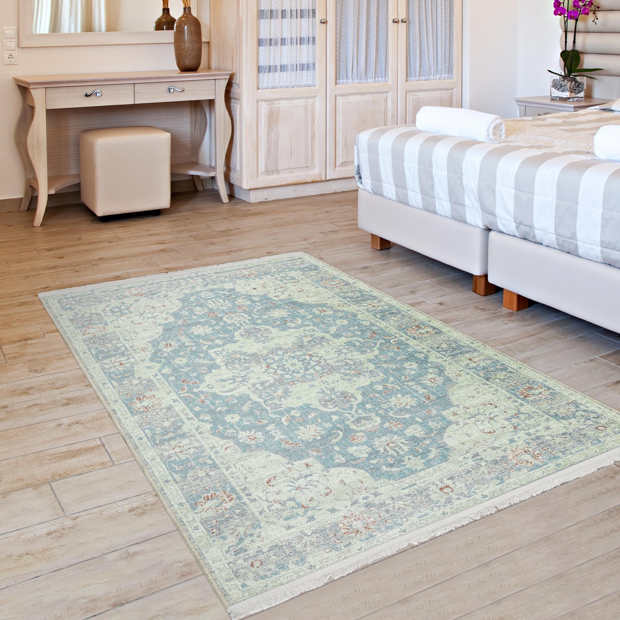 Greenish Blue Medallion Flatweave Washable Area Rug 4' x 6'