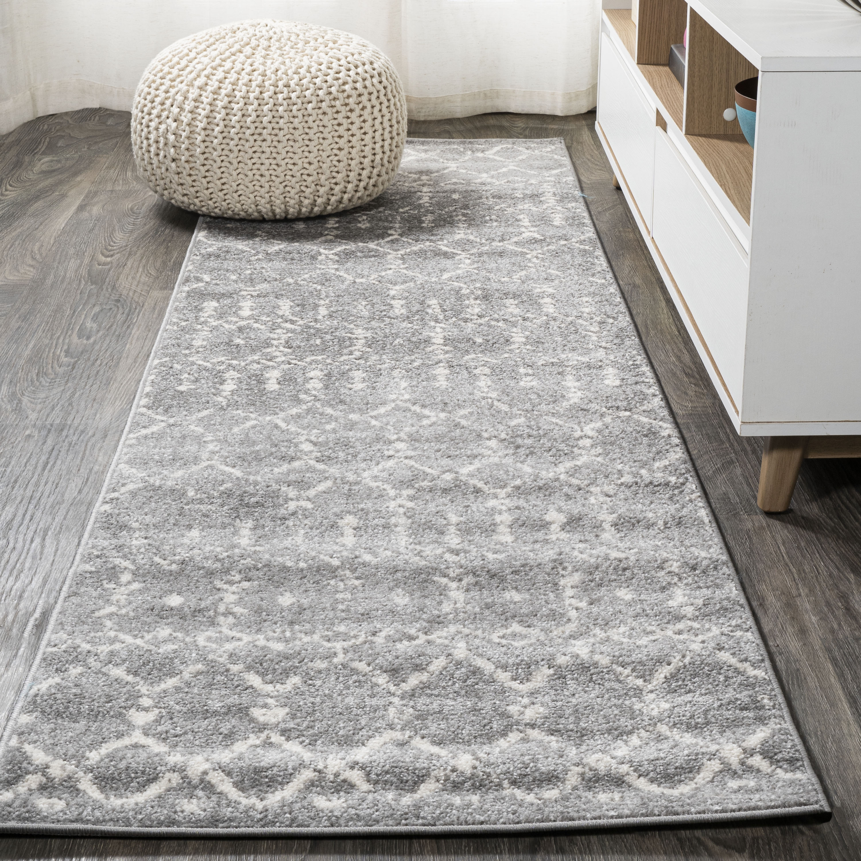 JONATHAN  Y MOH101C-28 Moroccan HYPE Boho Vintage Diamond 2 x 8 (ft) Loomed Polypropylene Gray/Ivory Rectangular Indoor Distressed/Overdyed Southwestern Runner rug