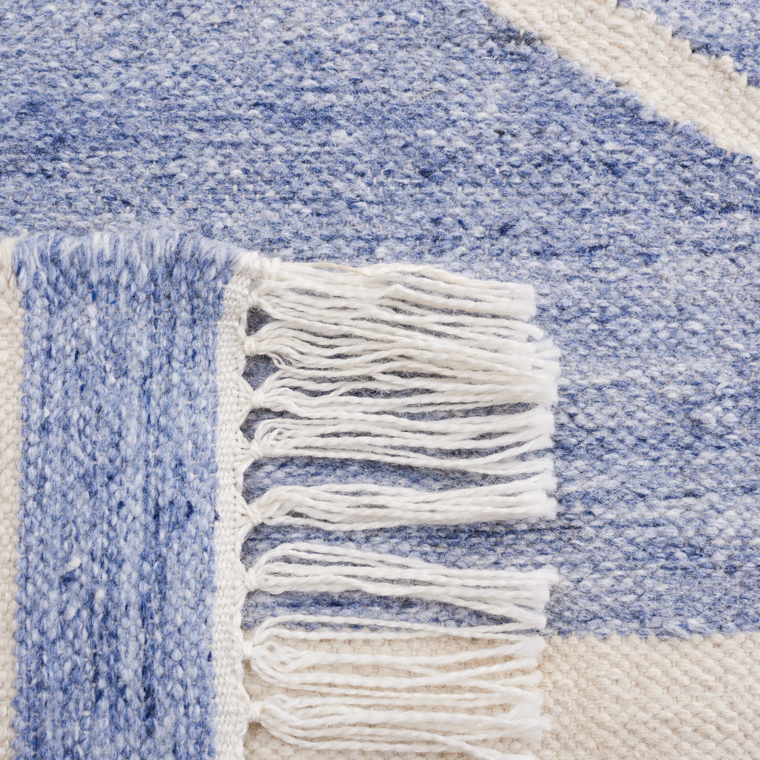 Safavieh KLM764M-4 rugs - View #3