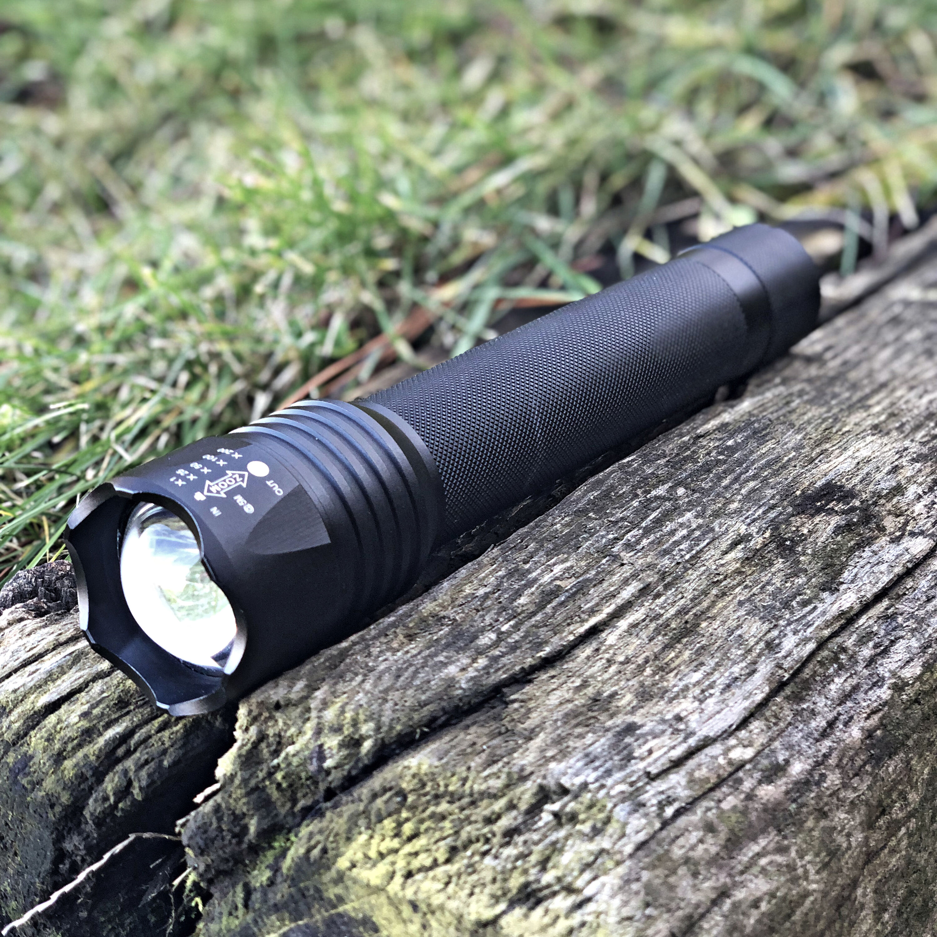 Flipo Stinger Tactical 2000-Lumen 3 Modes LED Spotlight Flashlight in ...