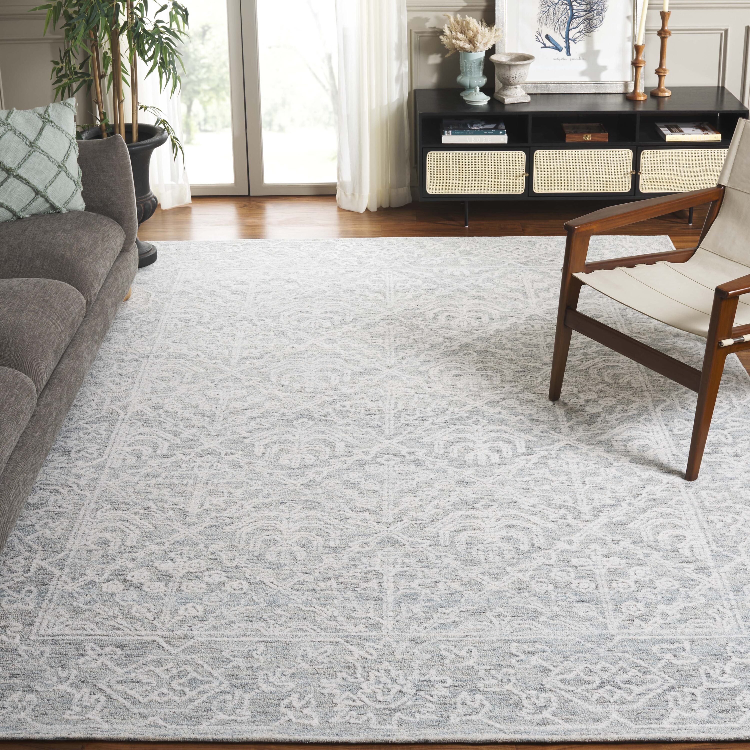  Ebony 304 Ivory/Light Gray Traditional 8ft x 10ft Large Rectangle Rug