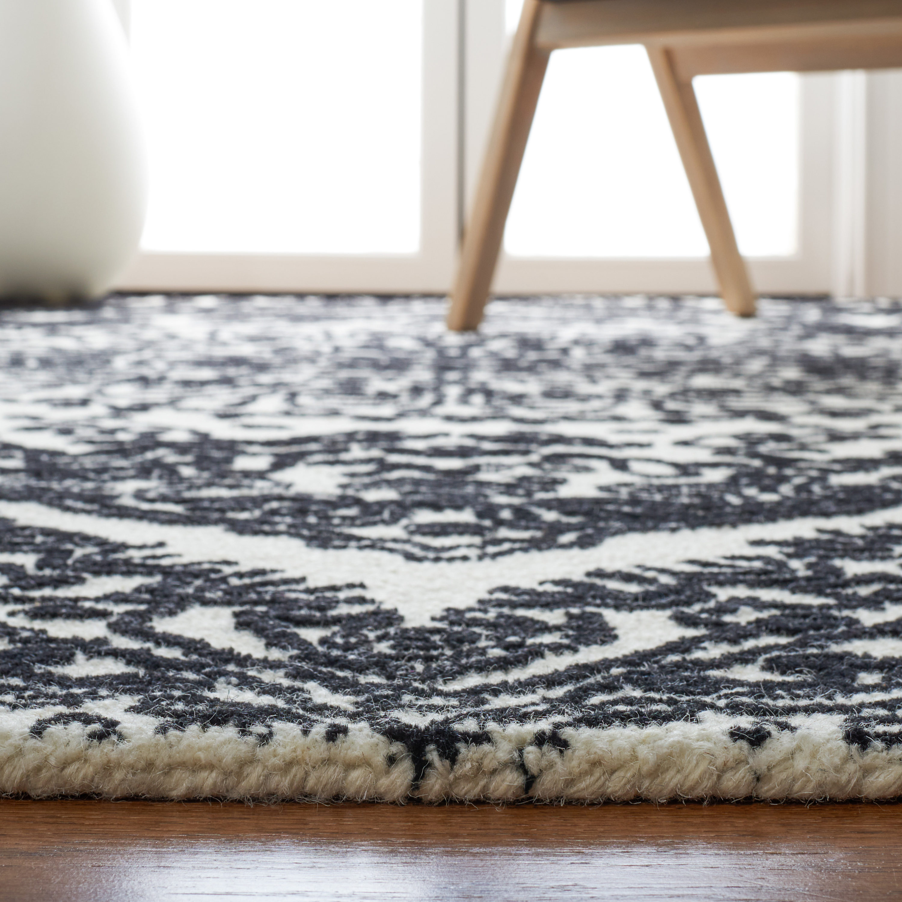 Safavieh MET993A-5 rugs - View #7