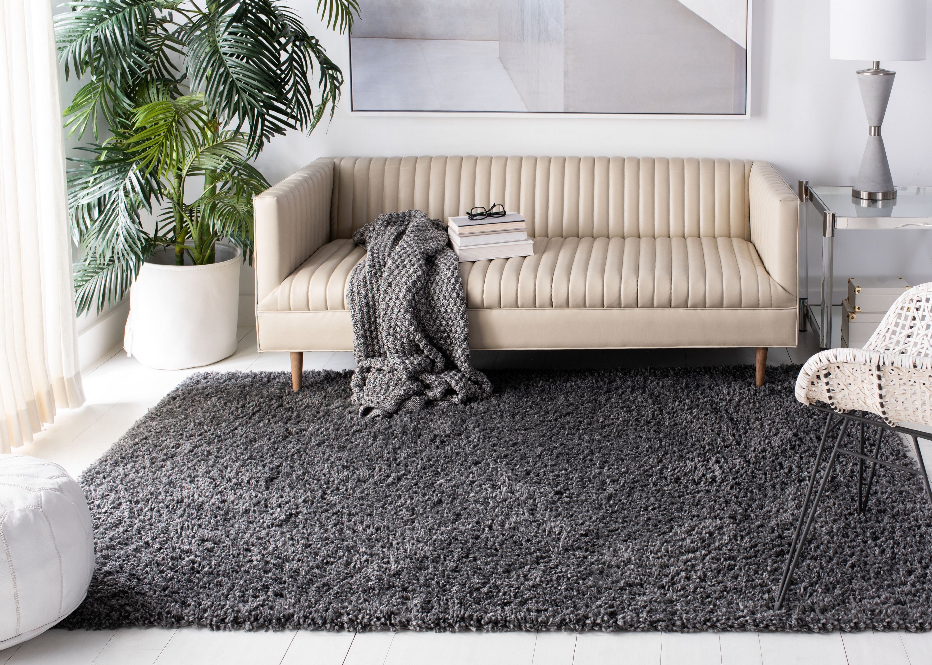 Safavieh AUG200H-7SQ rugs - View #3