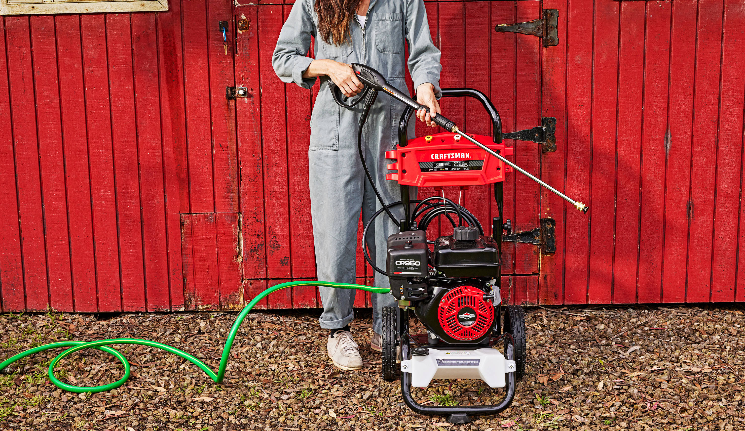 CRAFTSMAN 3000 PSI 2.3-Gallons Cold Water Gas Pressure Washer in the Pressure  Washers department at