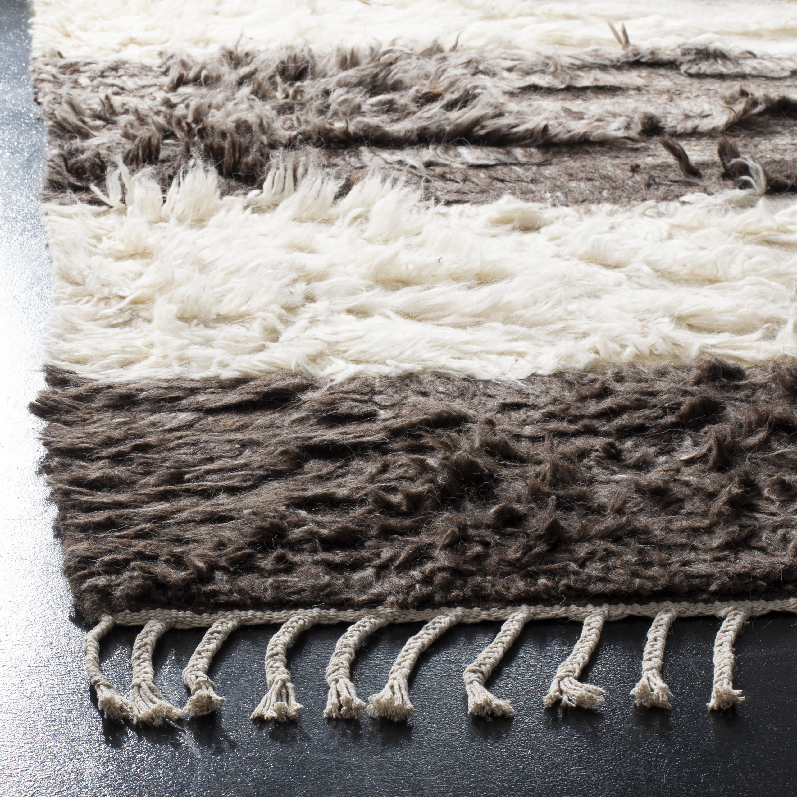 Kenya Hand-Knotted Gray Wool and Cotton Area Rug