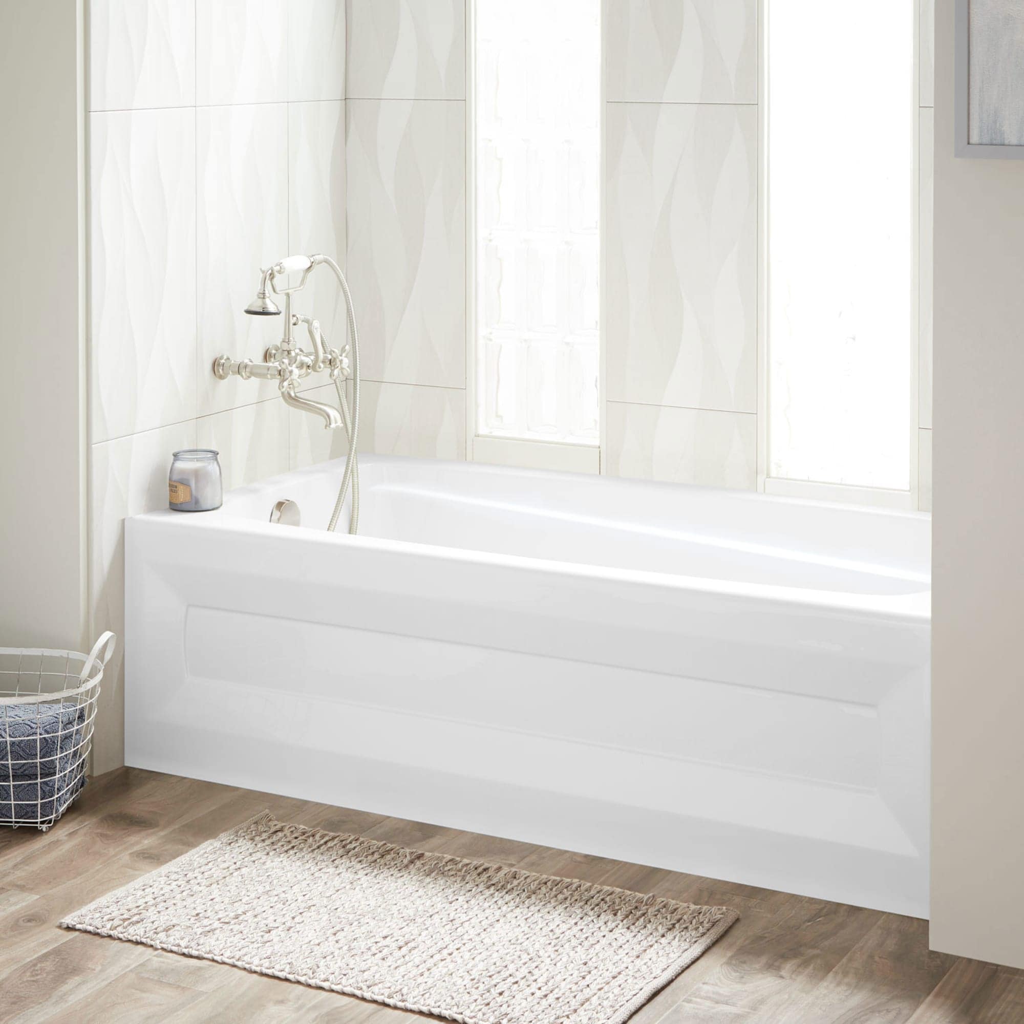 Signature Hardware 446978 Bradenton 32-in x 60-in White Acrylic Rectangular Alcove Soaking bathtub with Drain ( Left Drain )