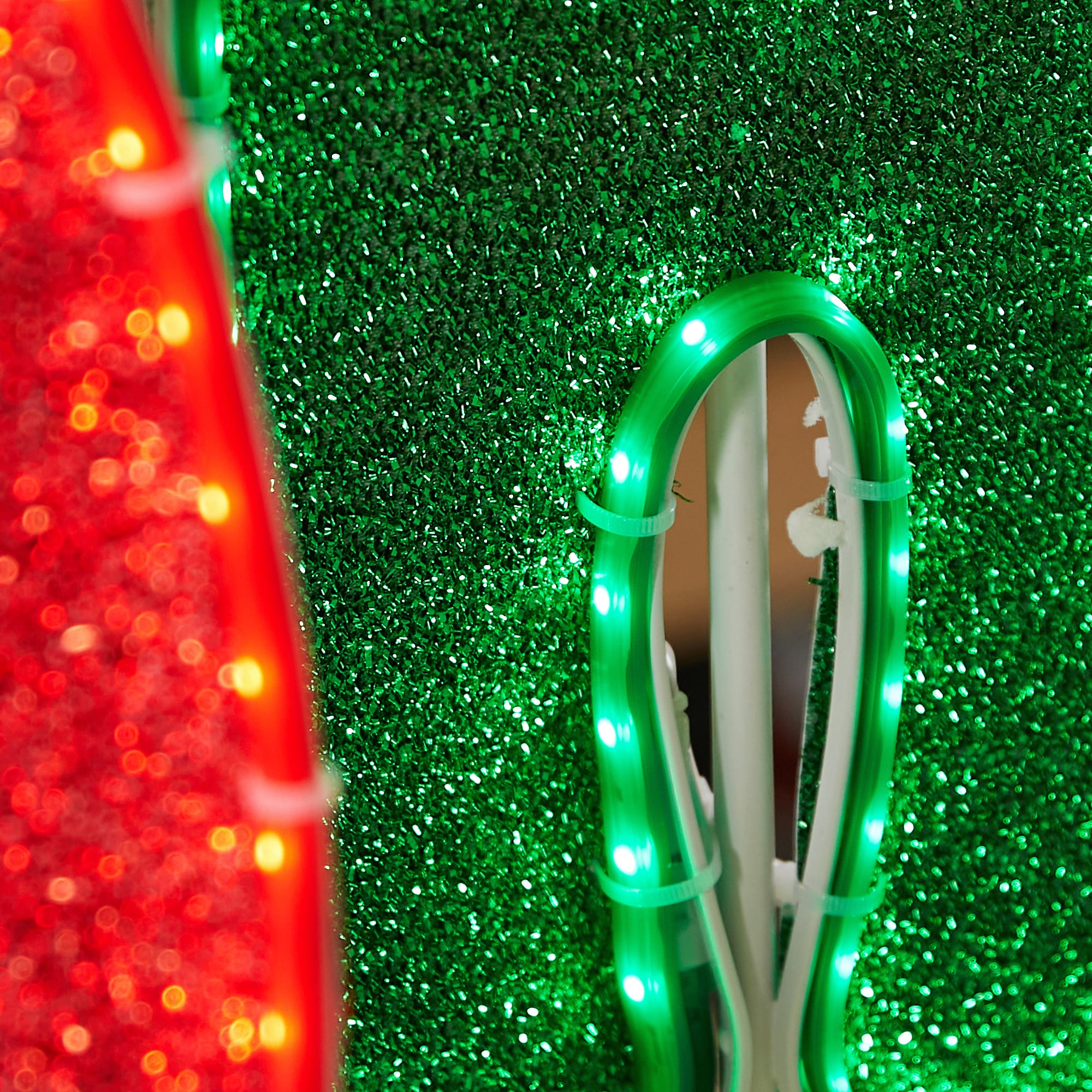 GE 82214LO Outdoor-Christmas-Decor - View #4