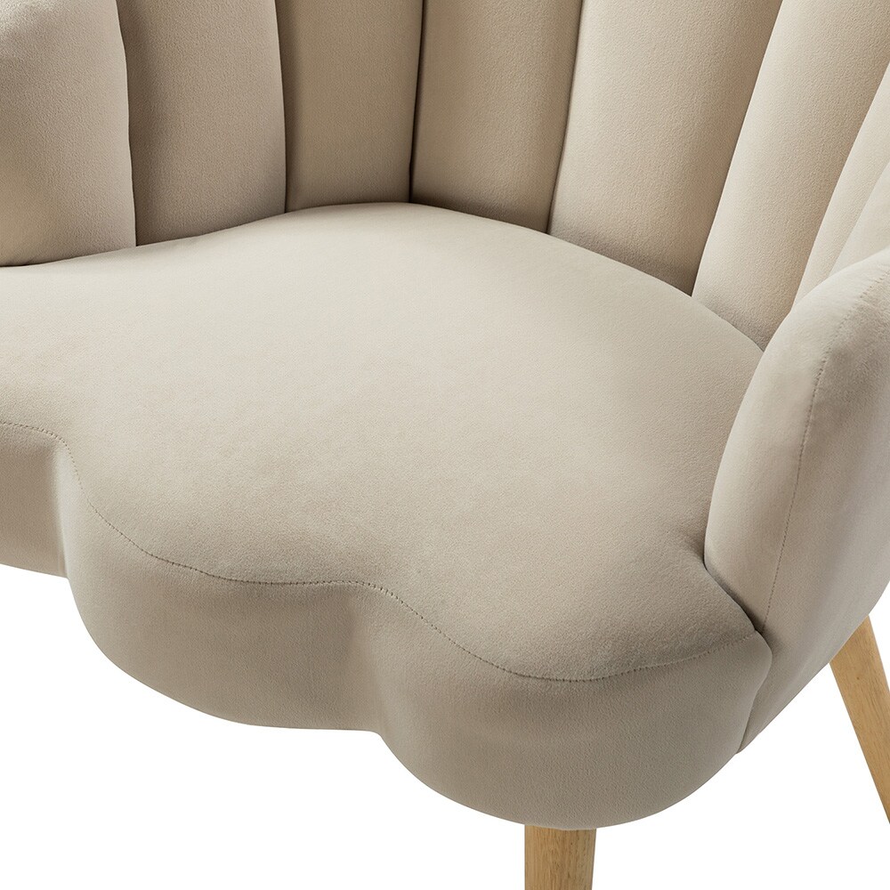 Cream scallop online chair