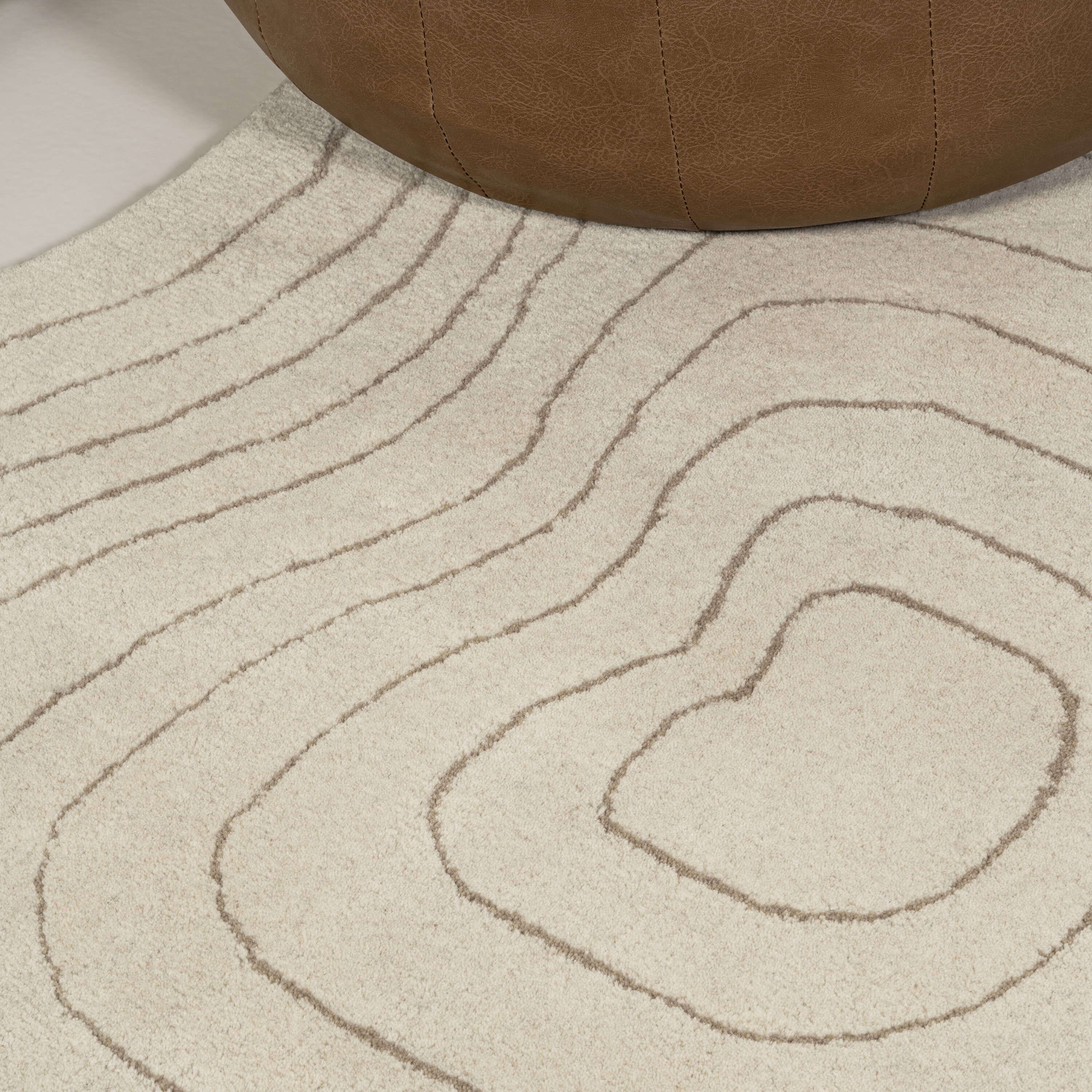 Ivory and Beige Abstract Handwoven Wool Area Rug, 5 ft. x 8 ft.