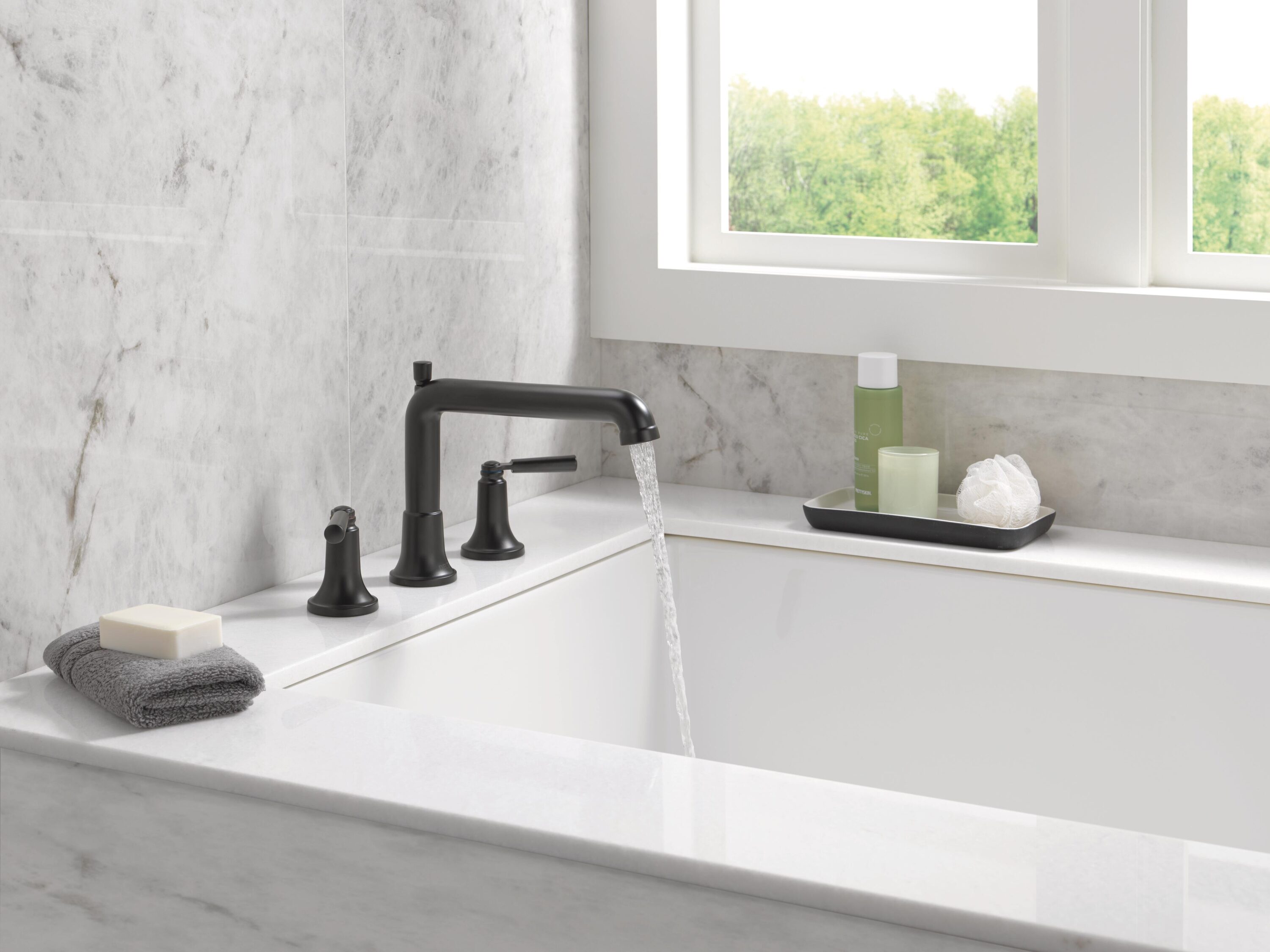 Saylor Matte Black Mid-Arc Deck-Mount Roman Tub Faucet