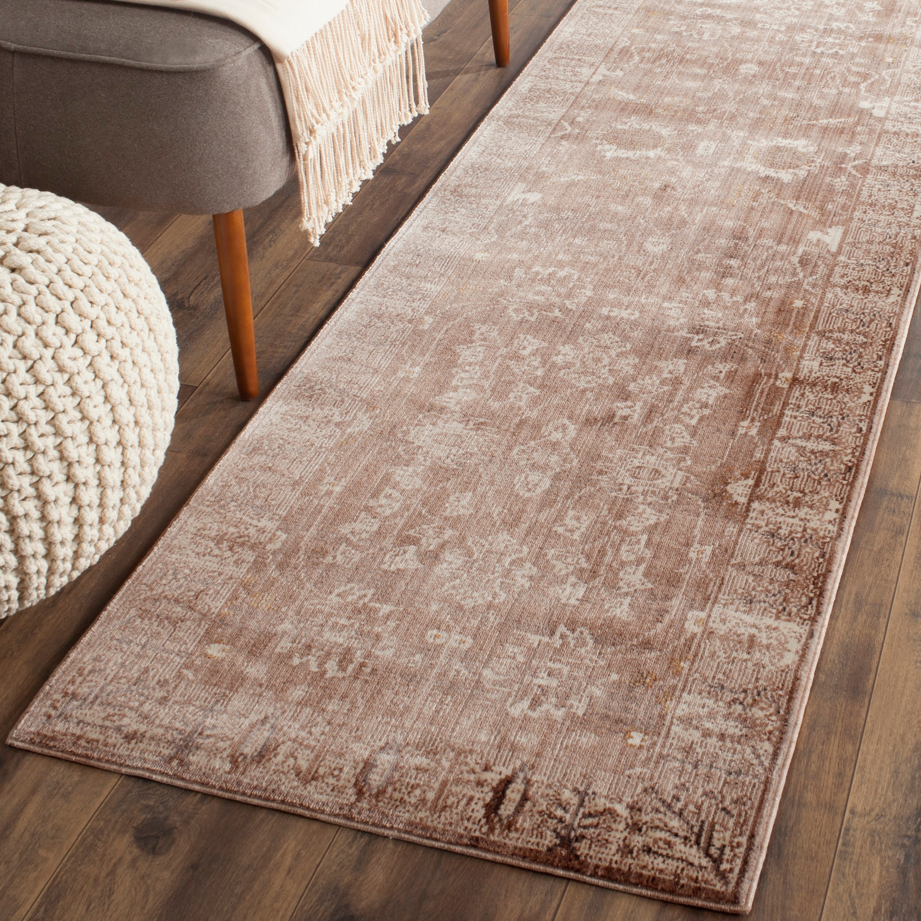 Safavieh VAL118F-28 Valencia Dawn 2 x 8 (ft) Loomed Polyester Brown/Beige Rectangular Indoor Distressed/Overdyed Southwestern Runner rug