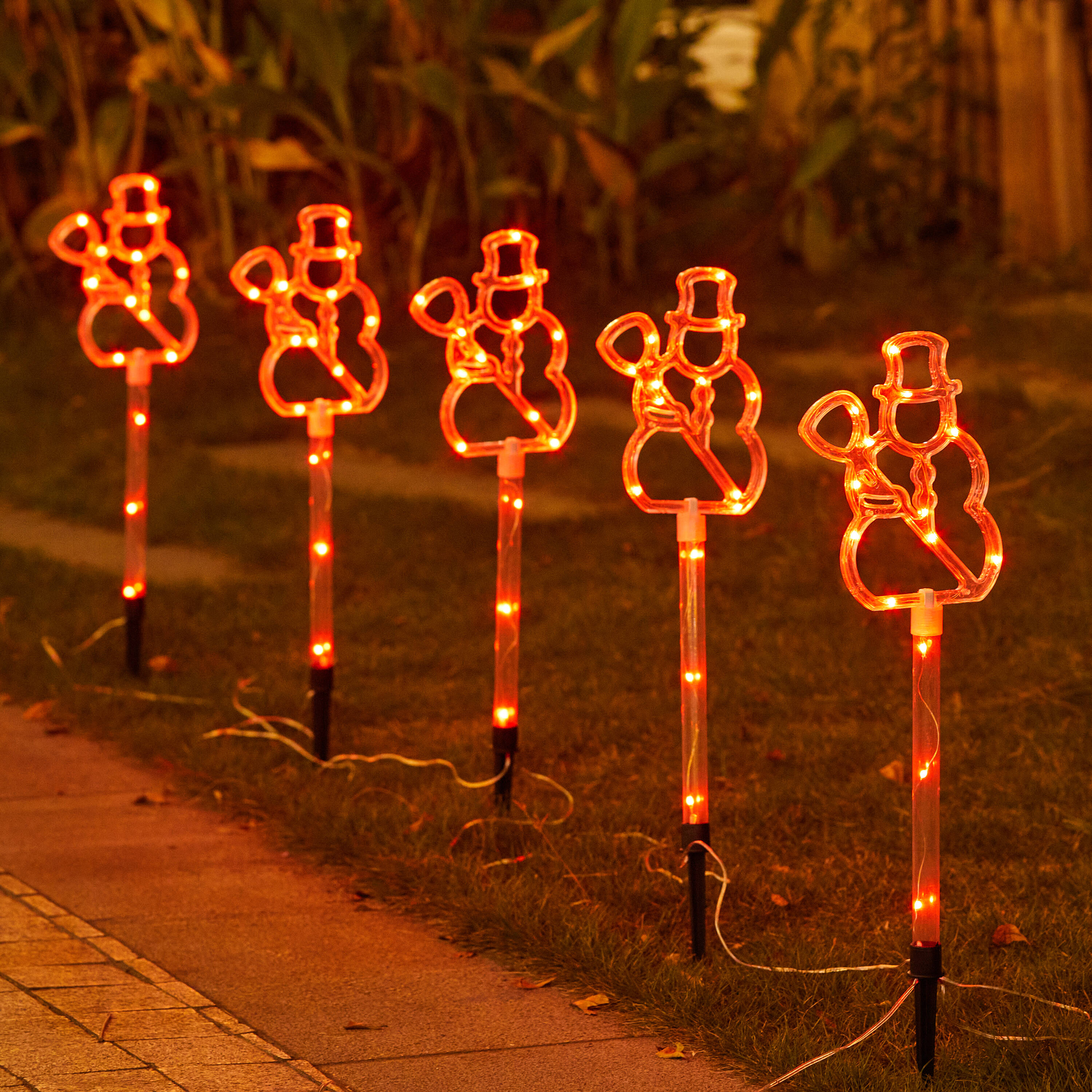 LuxenHome WHHD1419 Outdoor-Christmas-Decor - View #6