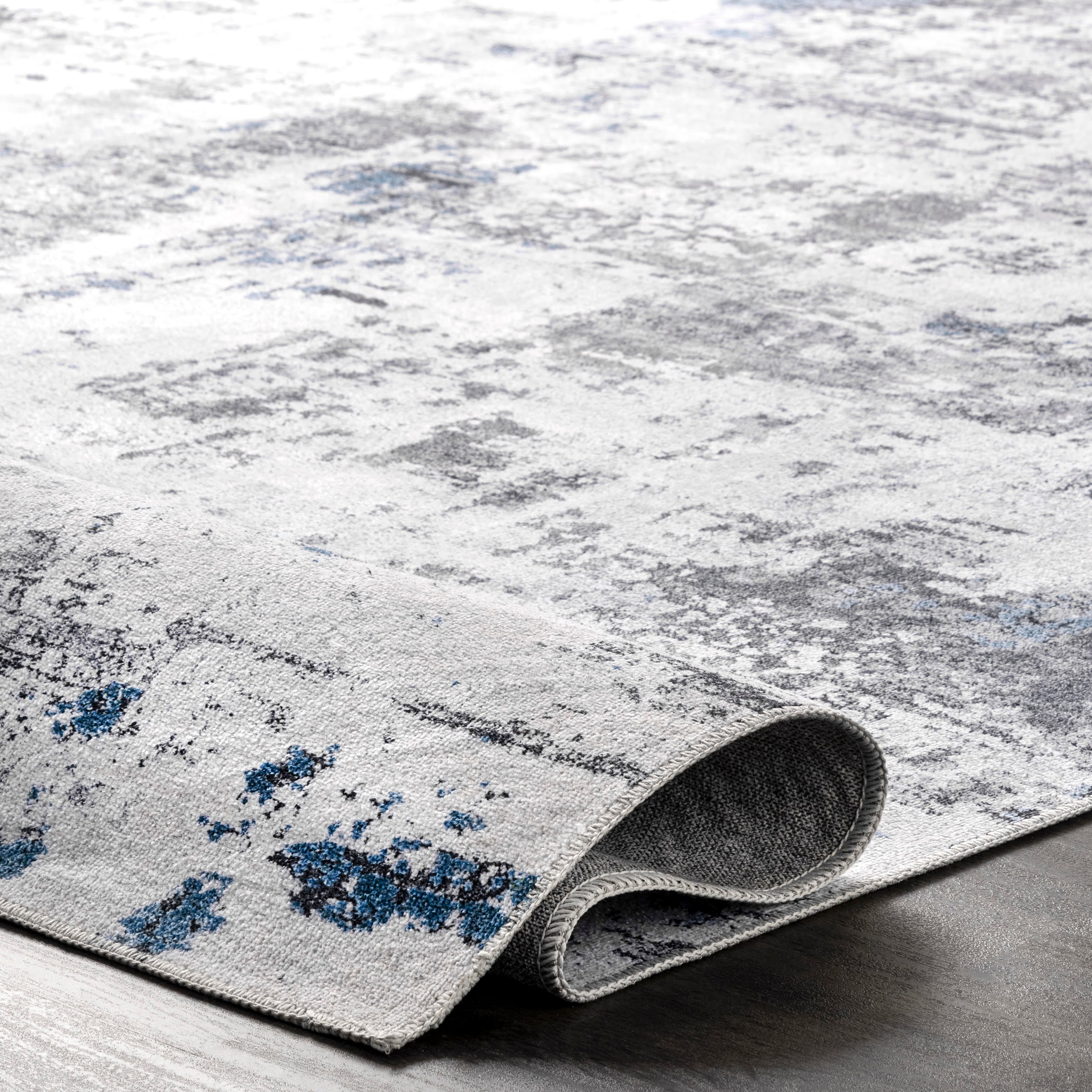 Eco-Friendly Reversible Abstract 8' Square Gray Synthetic Rug