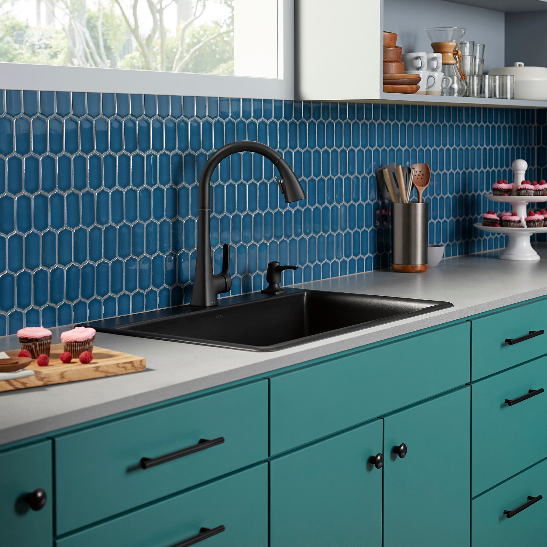 Matte Black Pull-Down Kitchen Faucet with Soap Dispenser