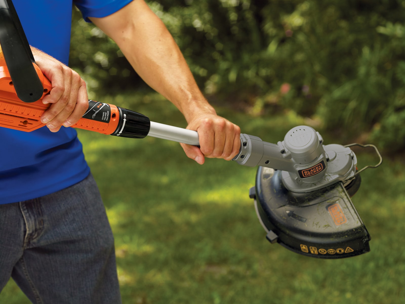 BLACK & DECKER 20-Volt Max 12-in Straight Cordless String Trimmer with  Edger Capable at