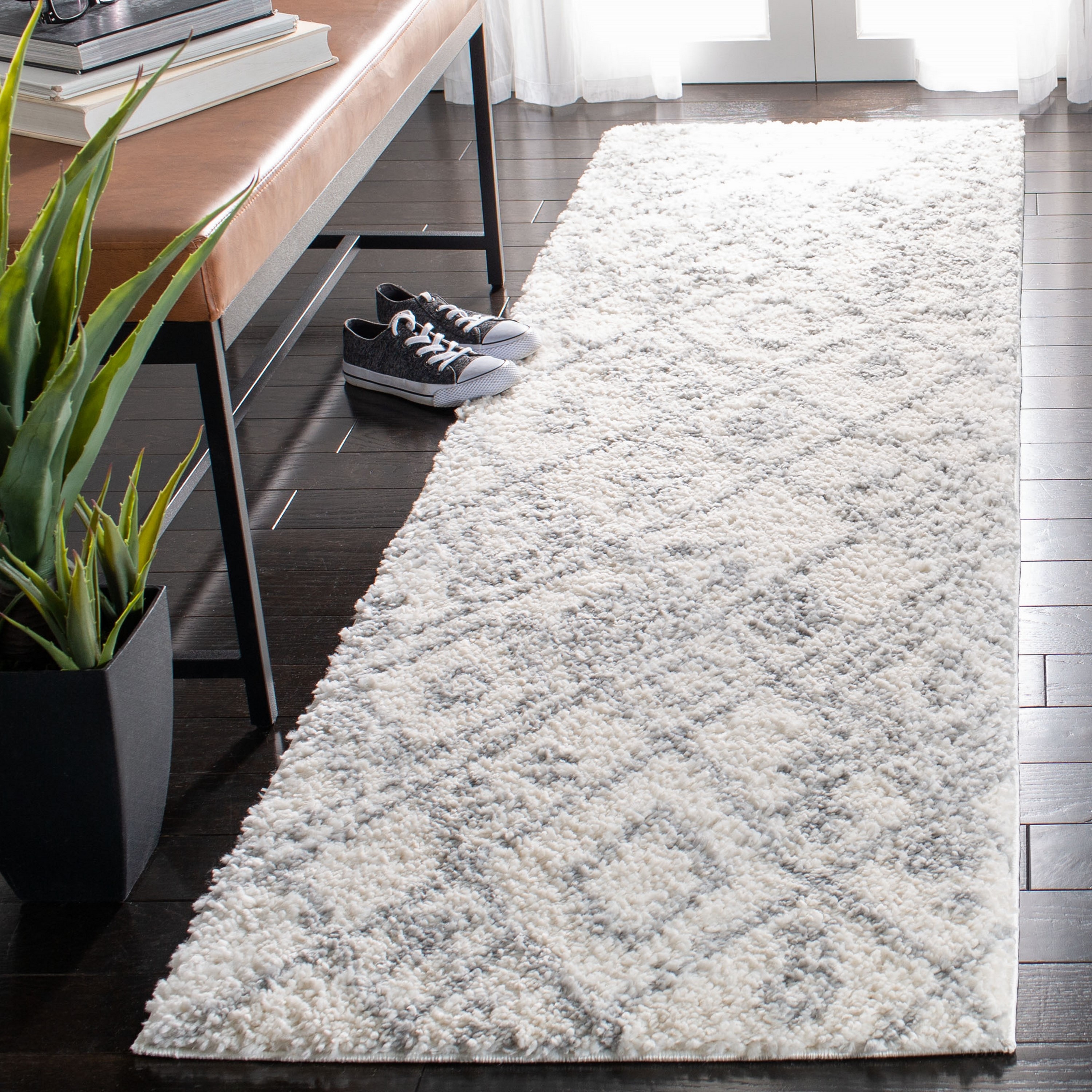 Safavieh PMA583A-211 Parma Reili Shag 2 x 11 (ft) Loomed Synthetic Cream/Gray Rectangular Indoor Abstract Bohemian/Eclectic Runner rug