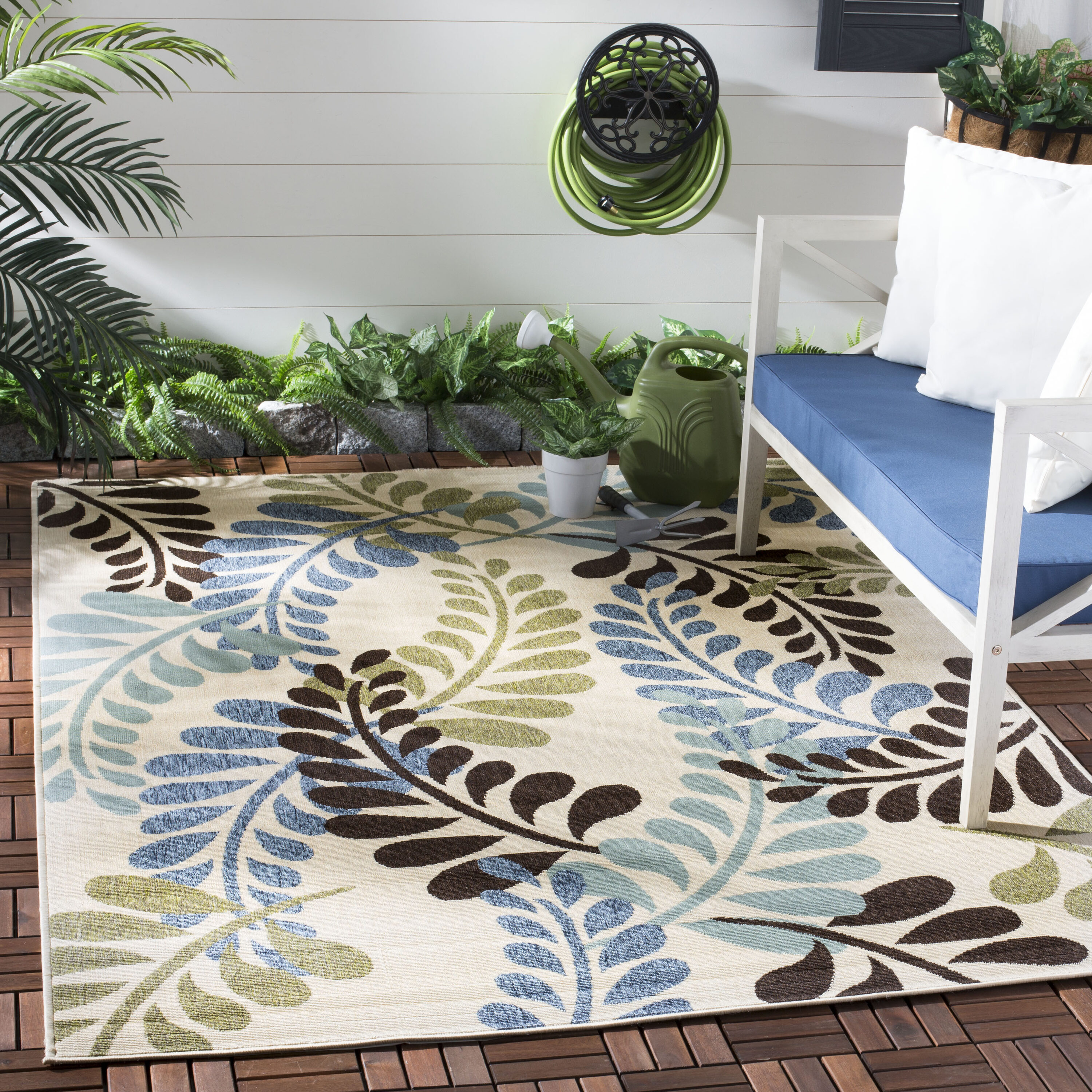 Safavieh VER056-0613-5 Veranda Fern 5 x 8 (ft) Loomed Synthetic Cream/Aqua Rectangular Indoor/Outdoor Floral/Botanical Area rug