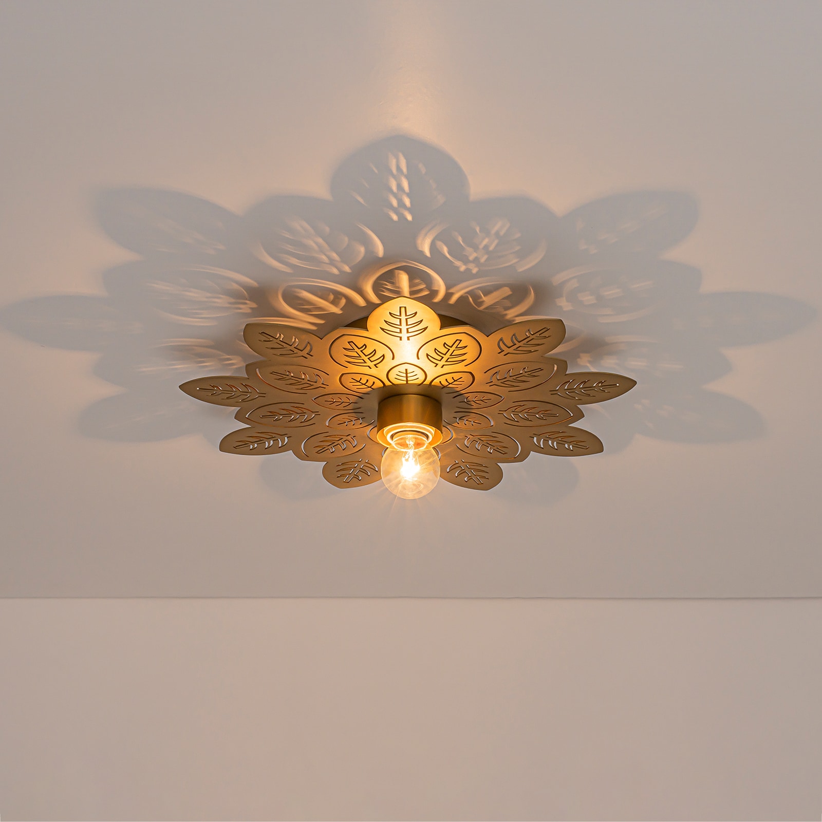 Zicbol 1-Light Leaf-Shaped Semi-Flush Ceiling Light in Brushed Gold