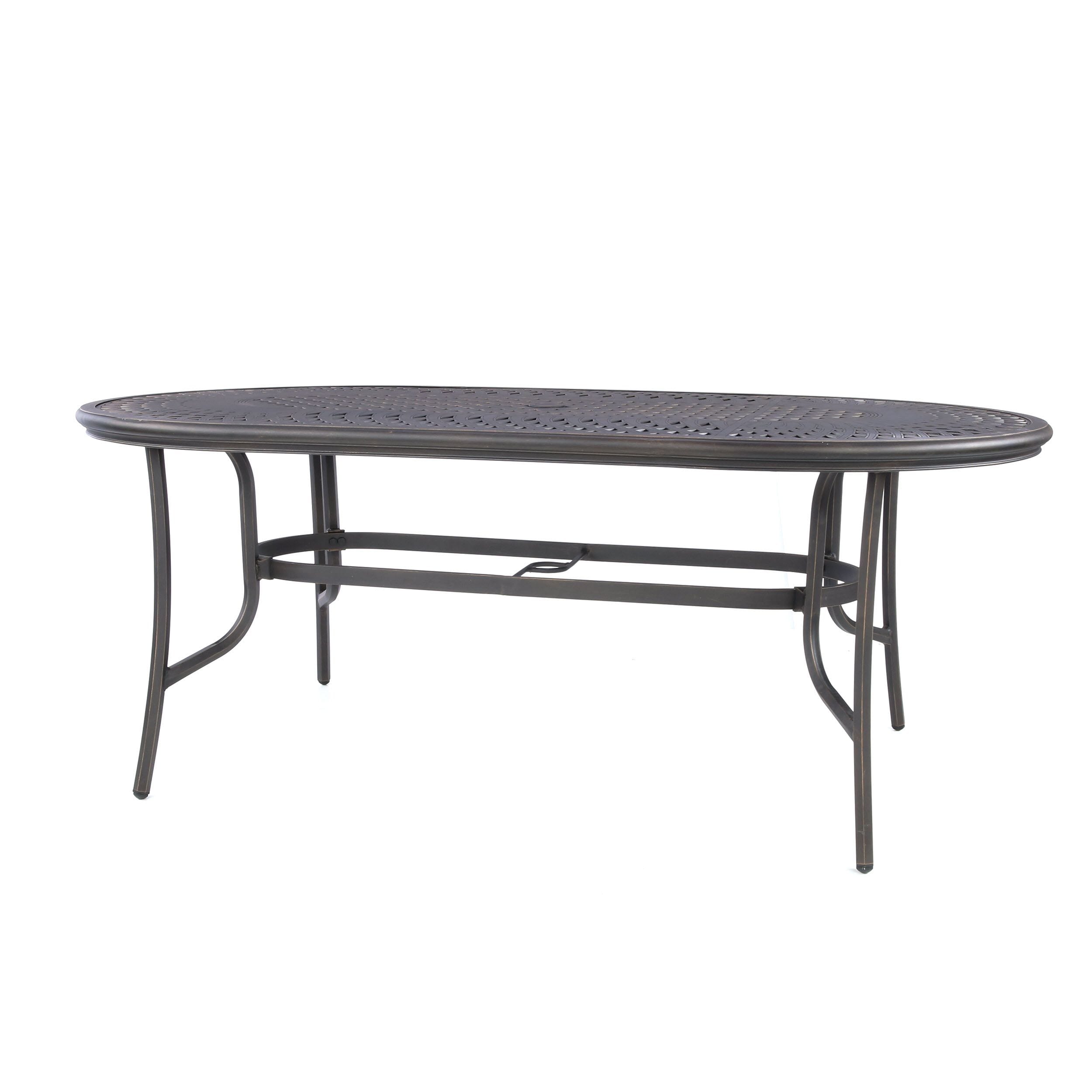 queensbury oval outdoor dining table