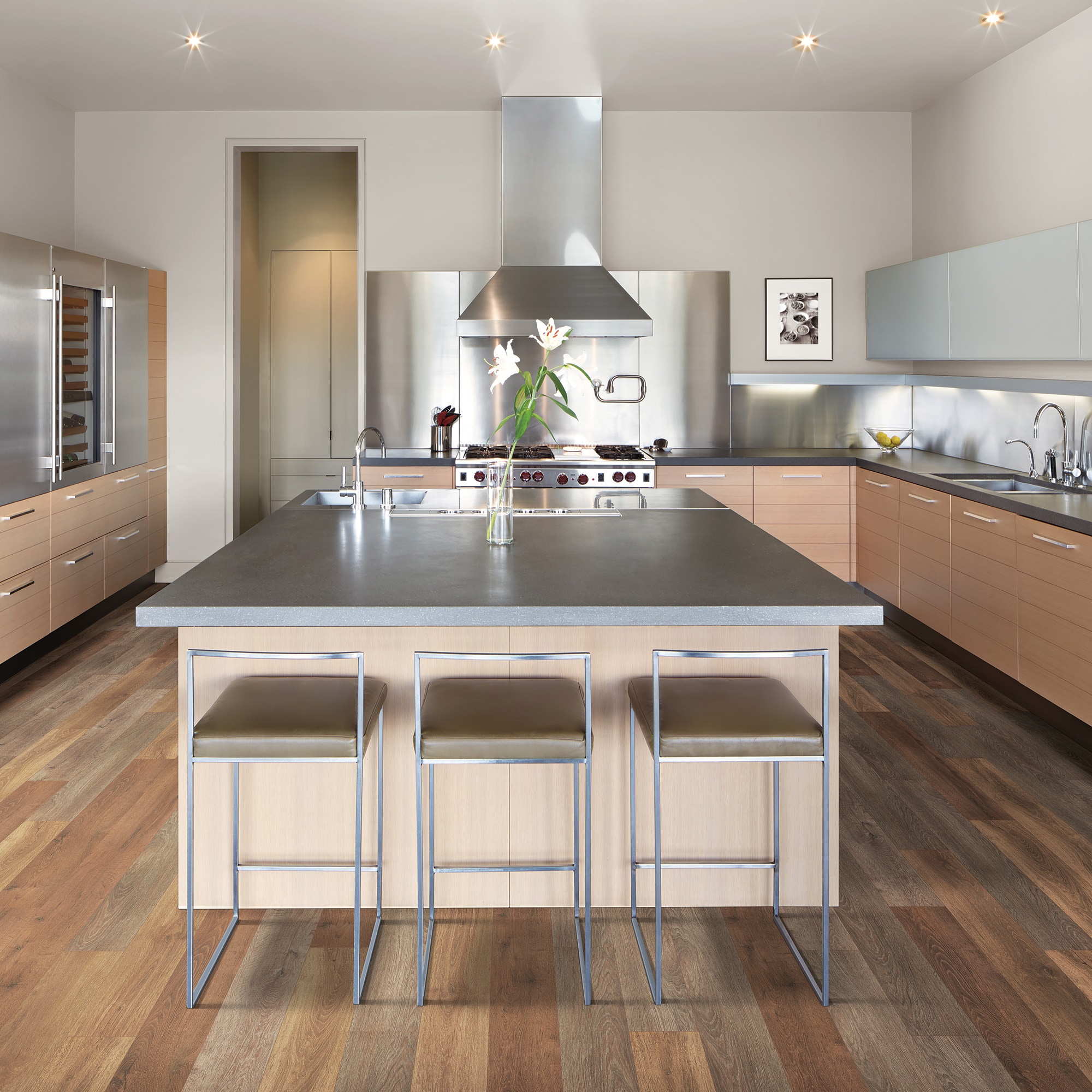 Mohawk SBX0063827 Luxury-Vinyl-Plank-Samples - View #3