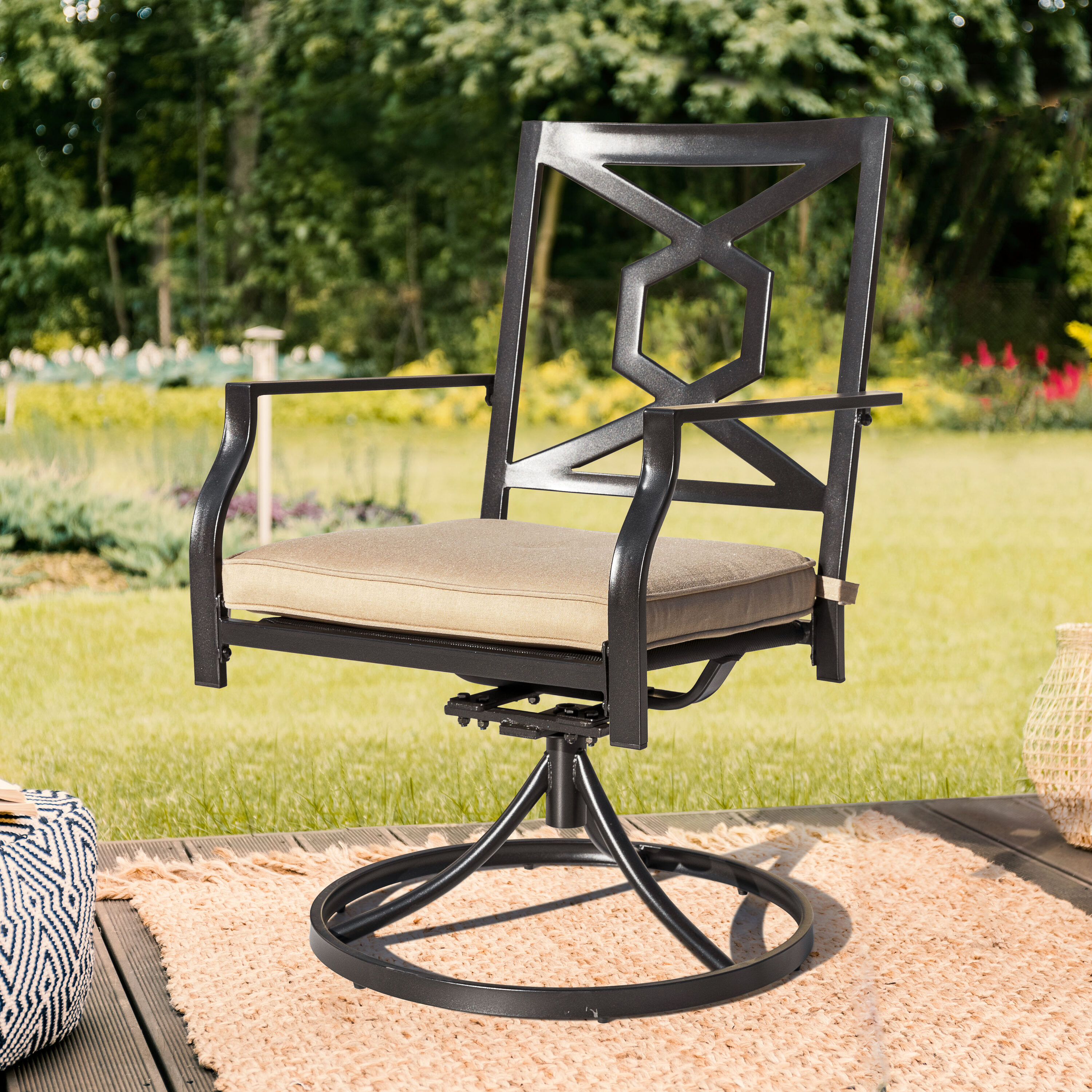 Nuu Garden 2 Black with Gold Speckles Iron Frame Swivel Dining Chair