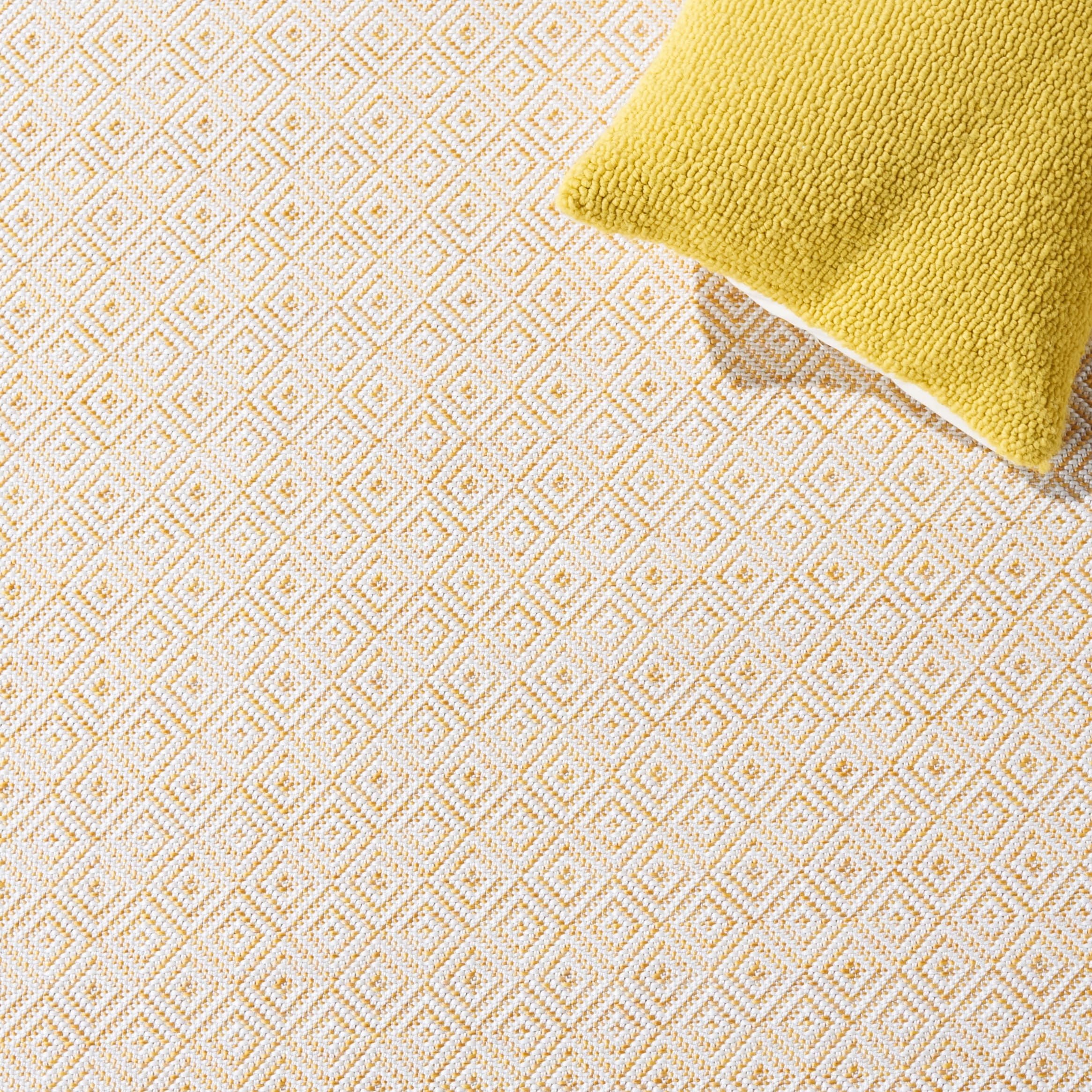 Hampton Yellow Square Indoor/Outdoor Polypropylene Rug