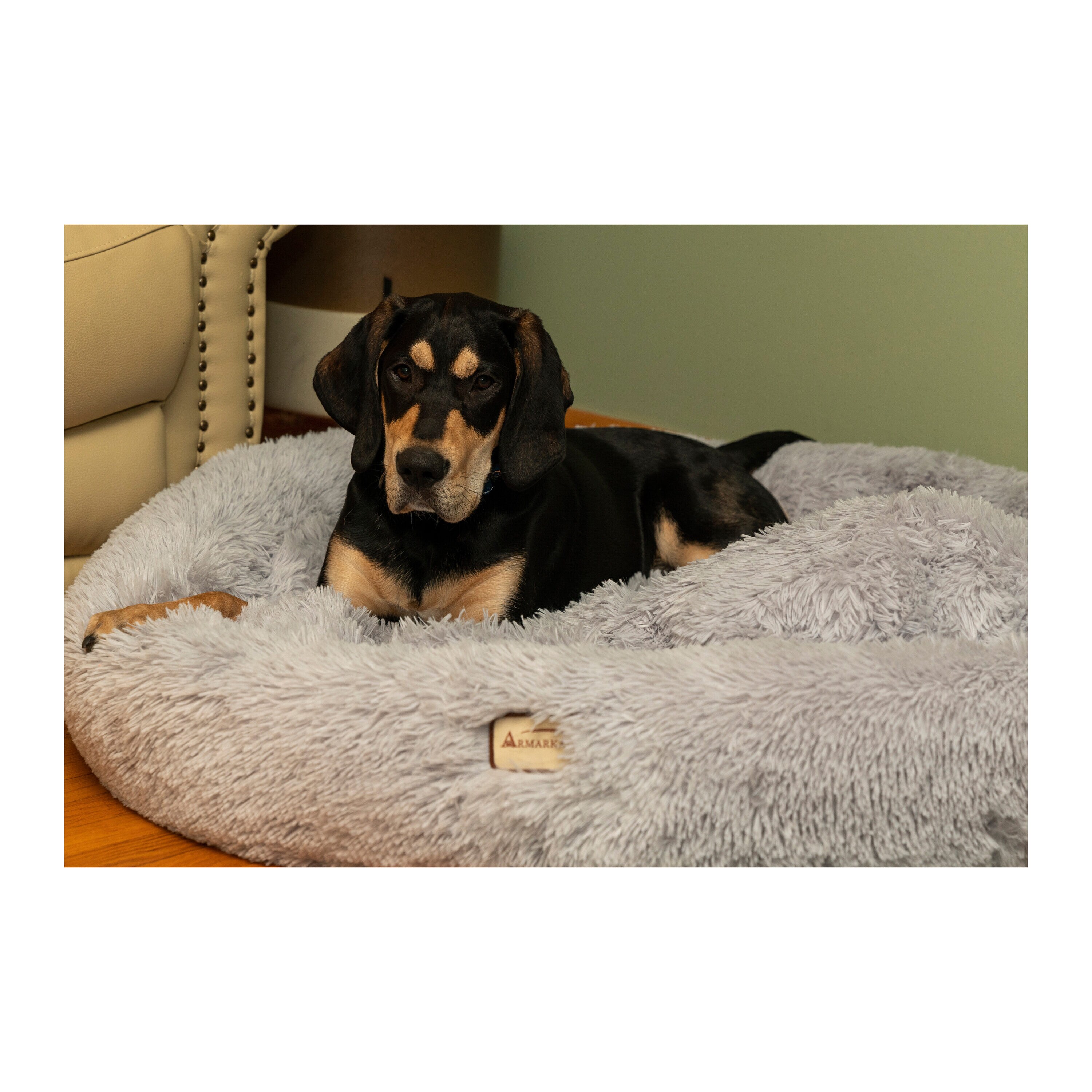 Large Gray Plush Round Faux Fur Pet Bed