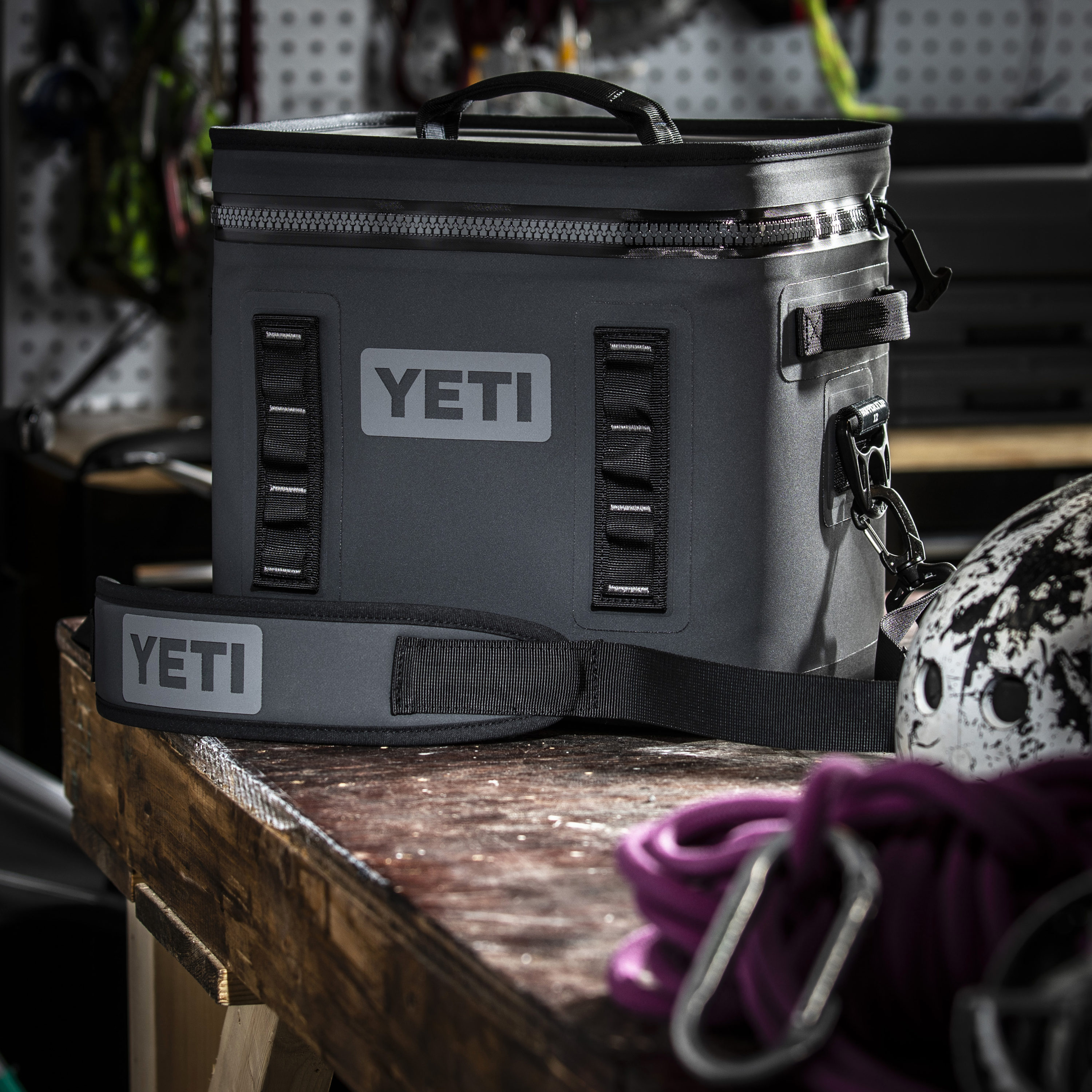 YETI Hopper Flip 12 Insulated Personal Cooler, Charcoal at Lowes.com