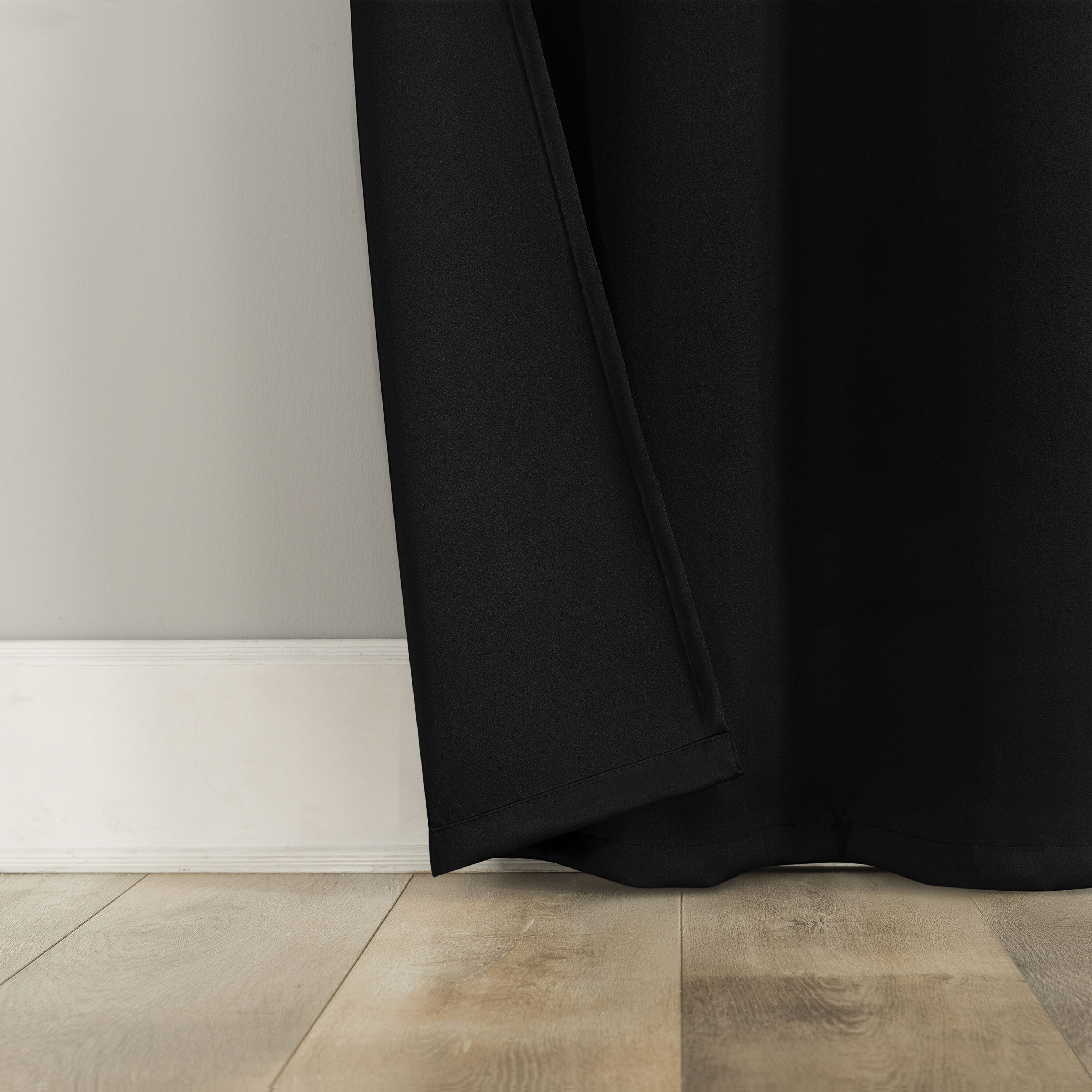 Sun Zero DOUGLAS 74X63 BLACK curtains - View #4