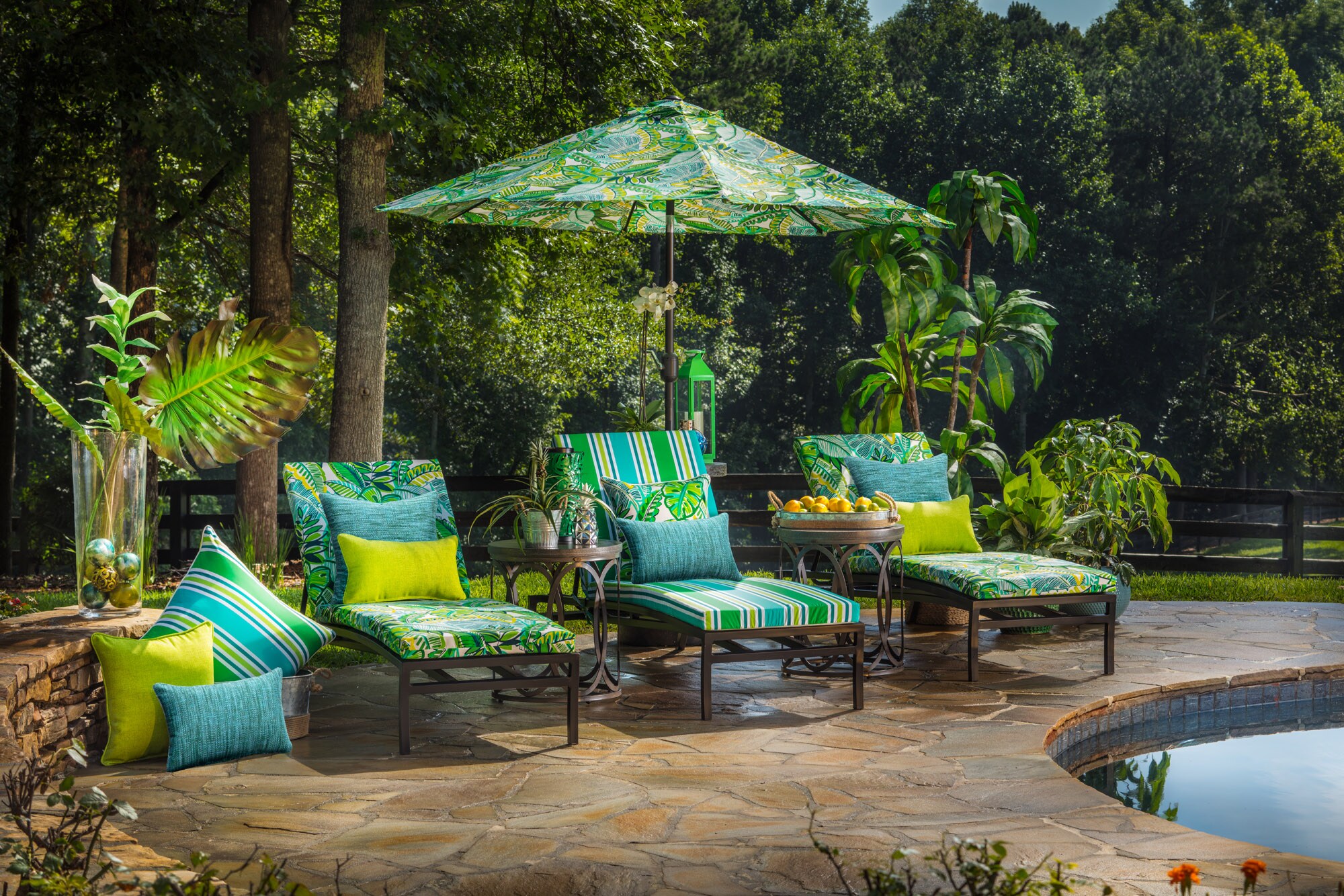 Pillow Perfect 451619 Outdoor-Accent-Pillows - View #2