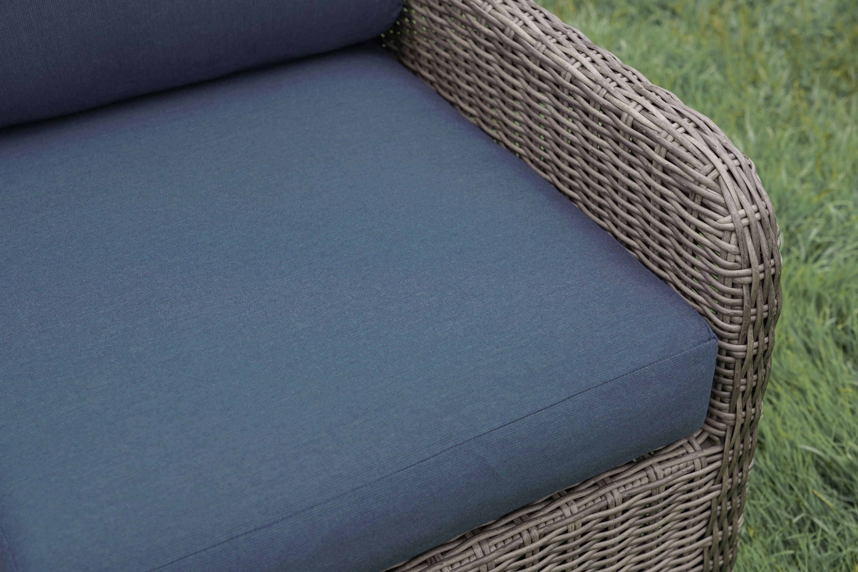 Leisure Made 254988-IND Patio-Sofas-Daybeds - View #3