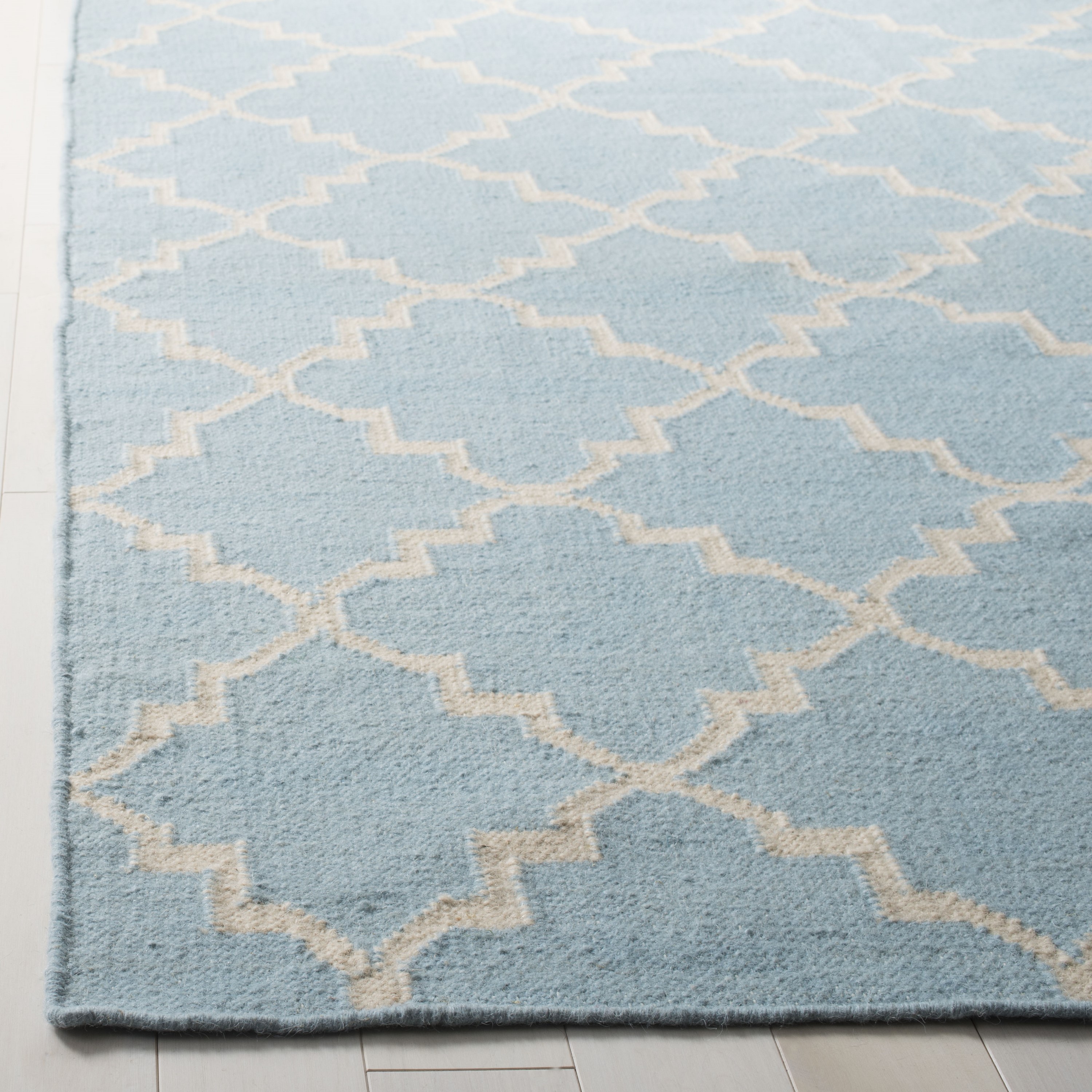 Safavieh DHU554B-9 rugs - View #3