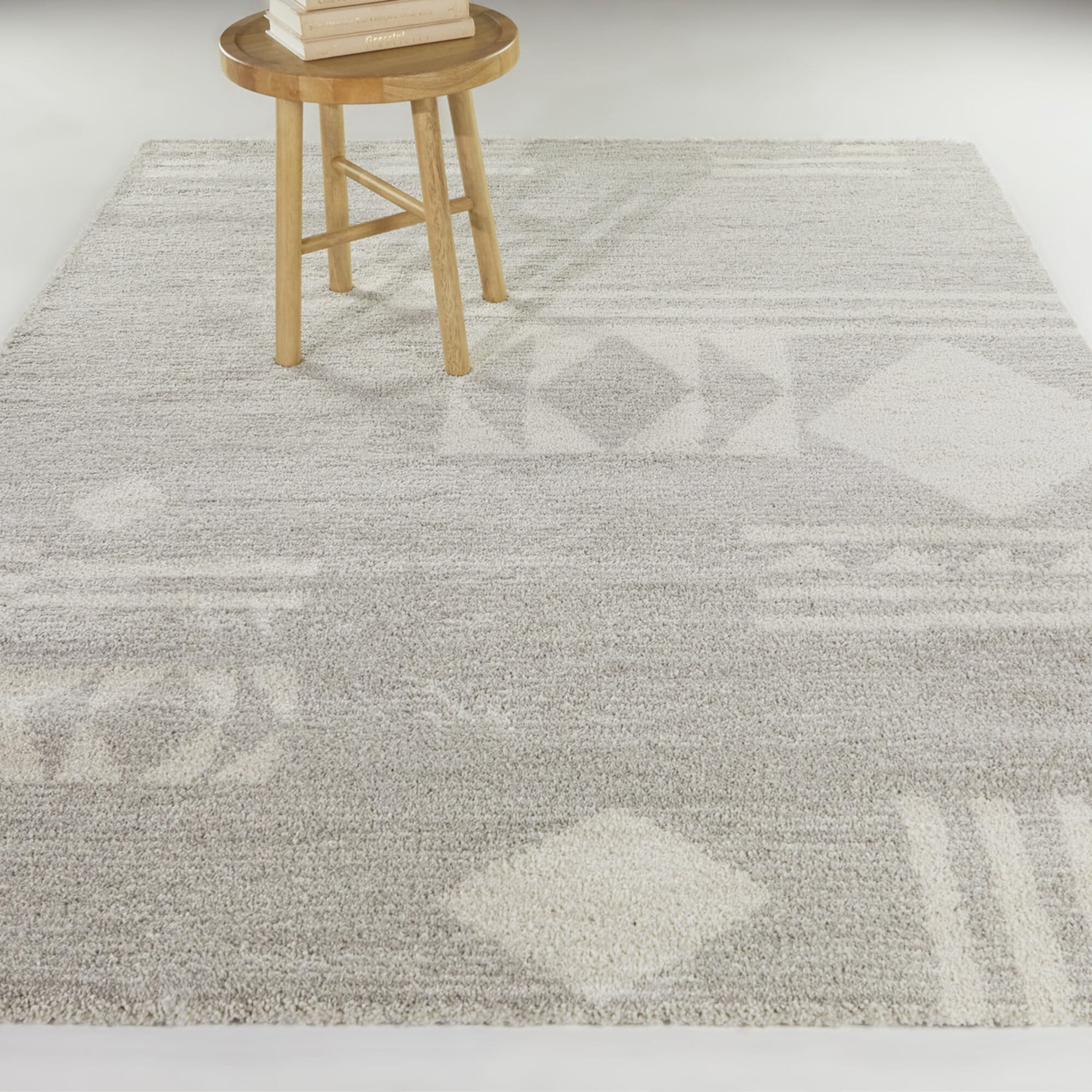 Gray Geometric Synthetic Rectangular Area Rug 5'3" x 7'