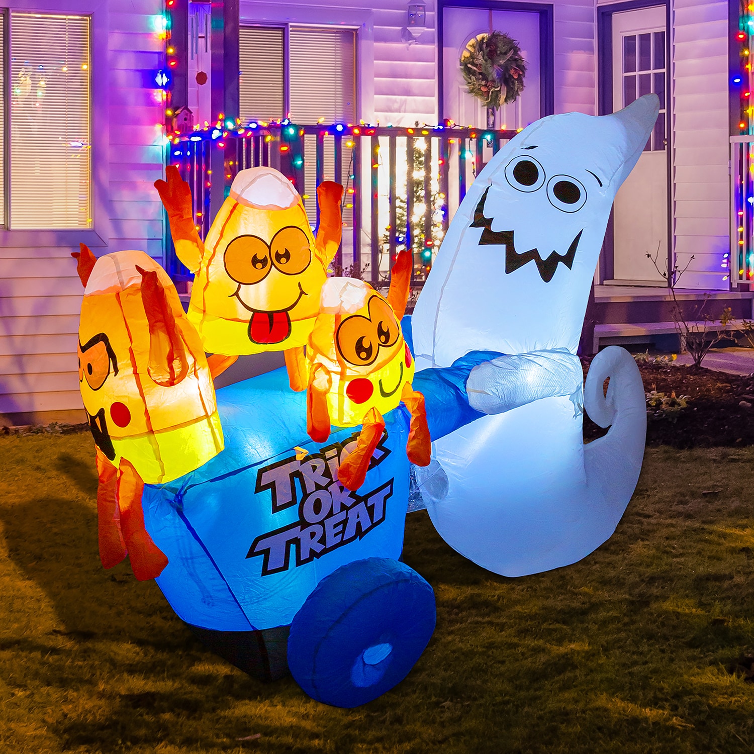 GOOSH Lighted Ghost Inflatable In The Outdoor Halloween Decorations ...