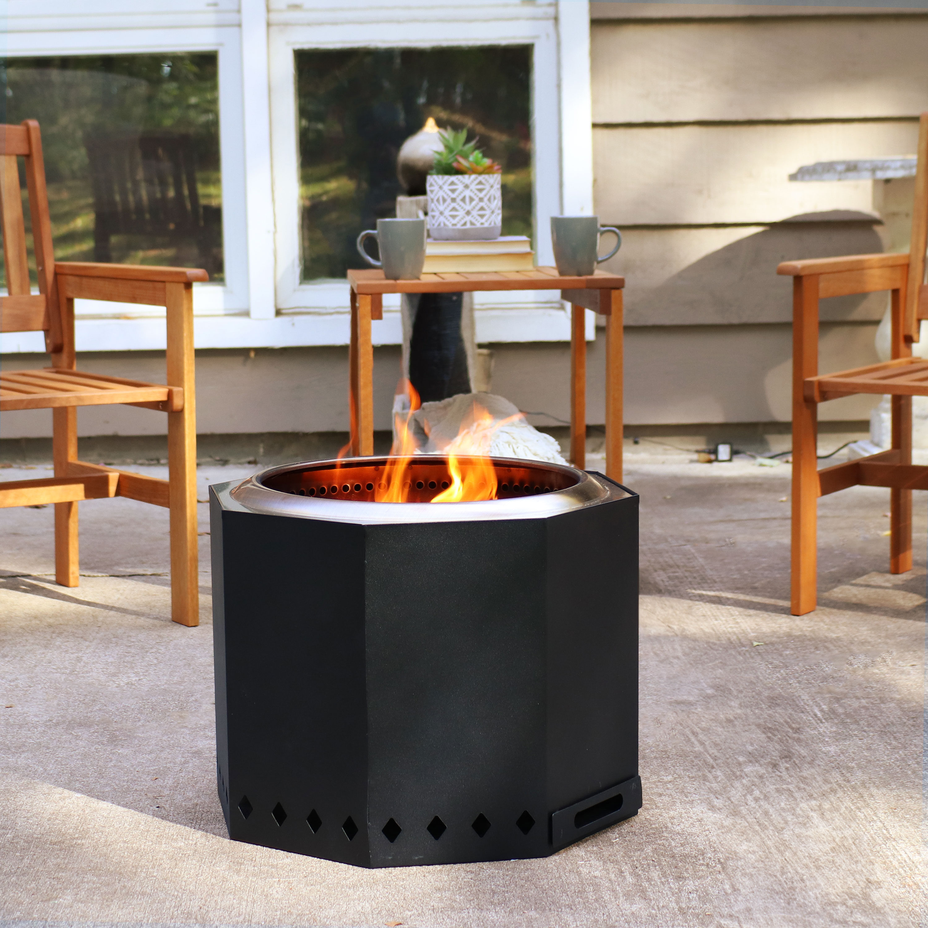 Sunnydaze Black Stainless Steel Smokeless Wood-Burning Fire Pit