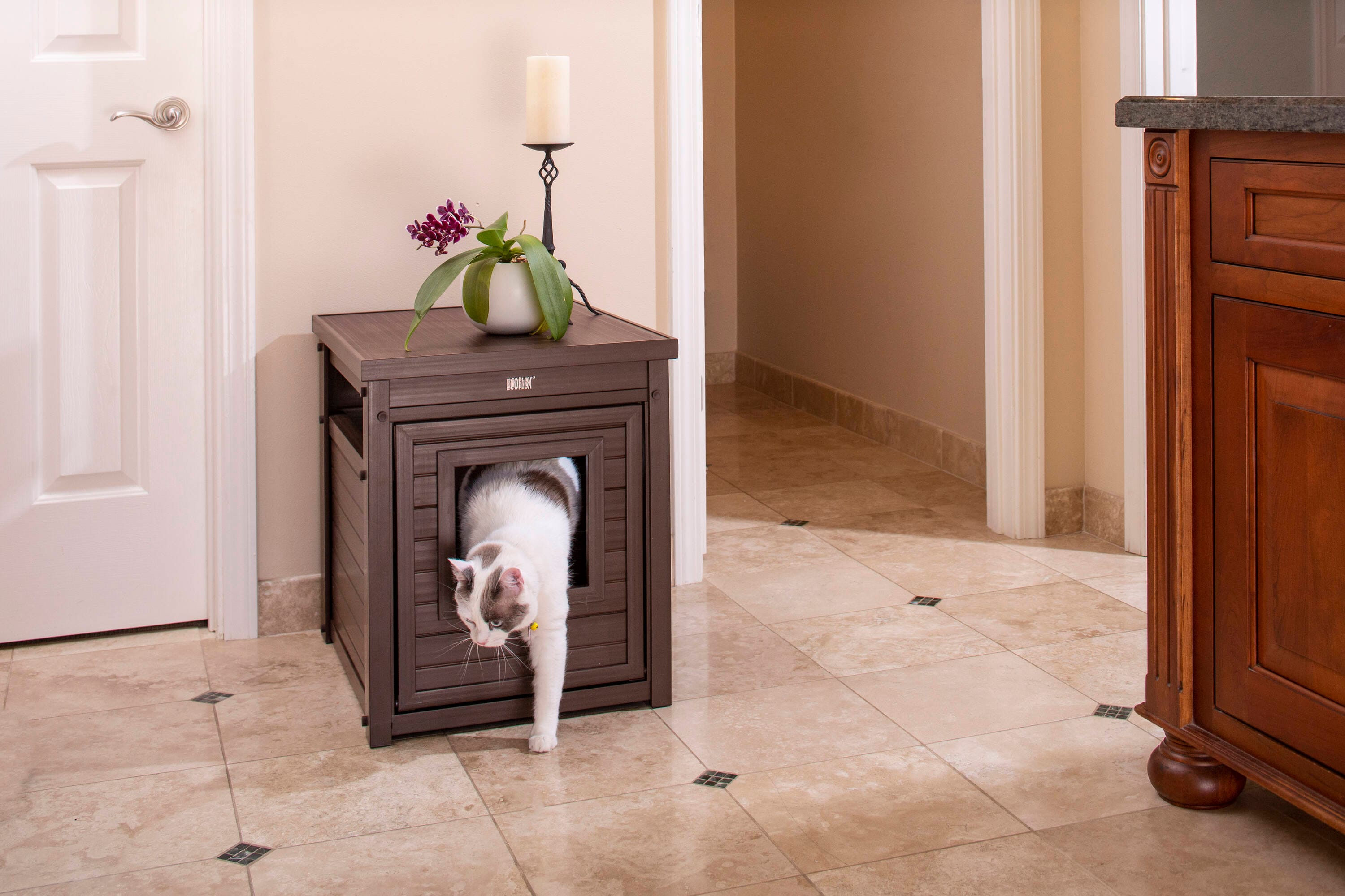 New Age Pet EHLB801-03 Russet Brown Hooded Litter box concealment