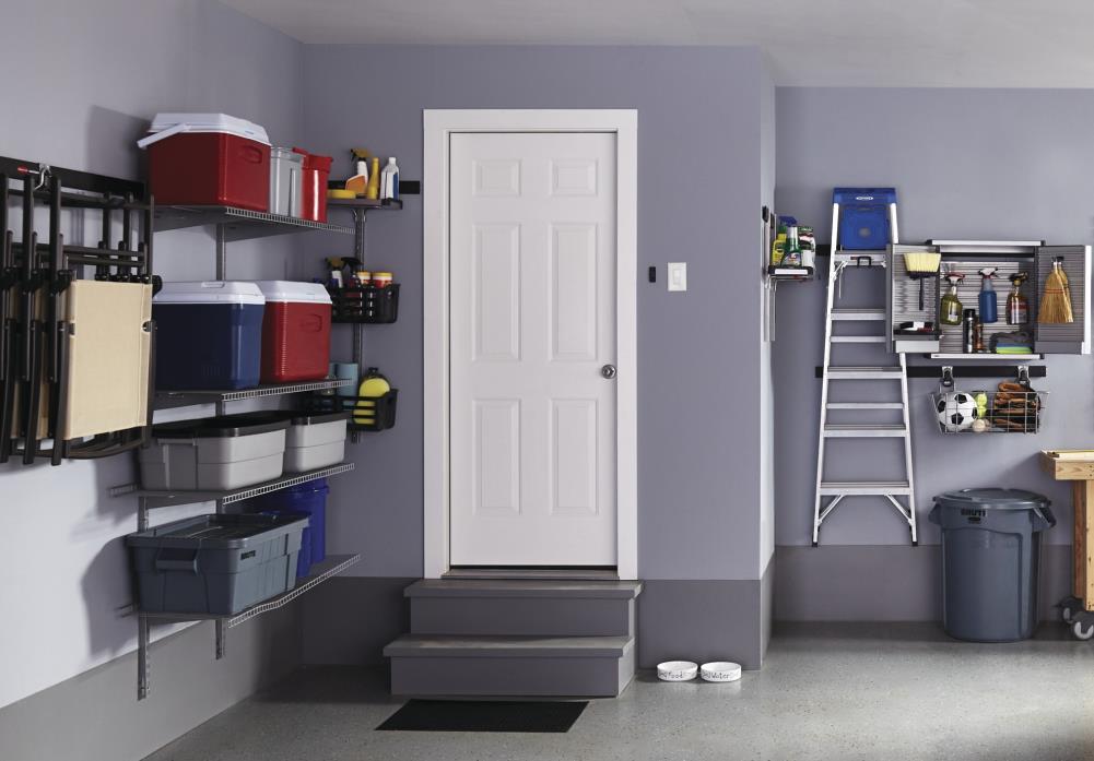 Rubbermaid(R) Relaunches FastTrack(R) Closet(TM) Line At Lowe's