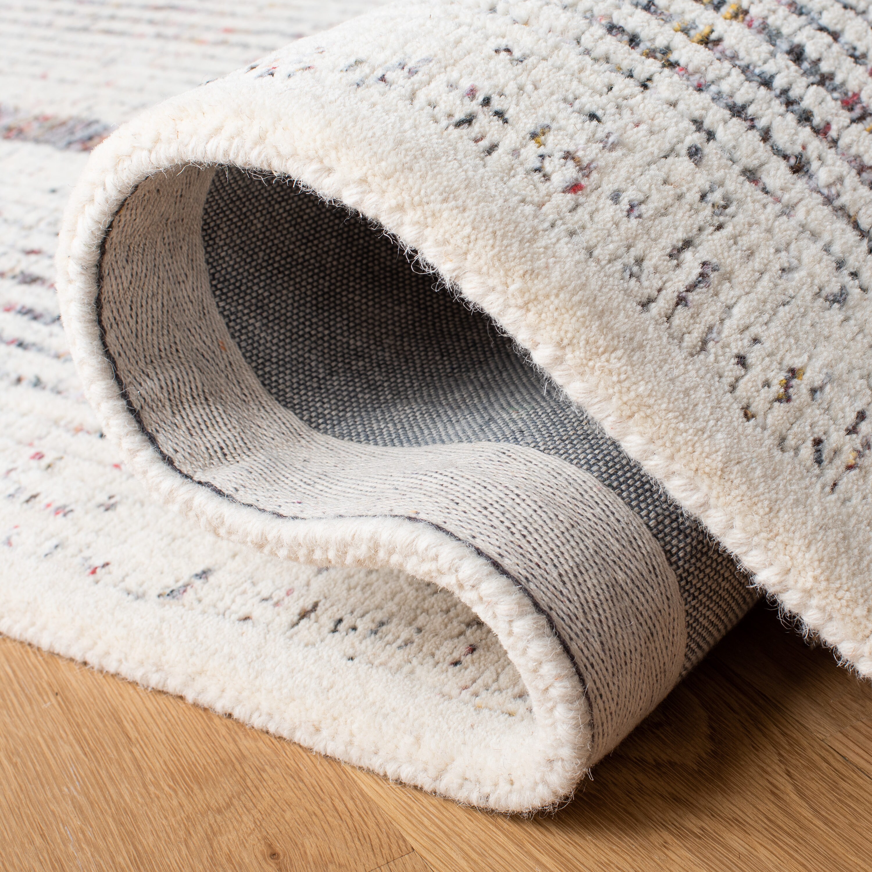 Safavieh MET991Q-4 rugs - View #6