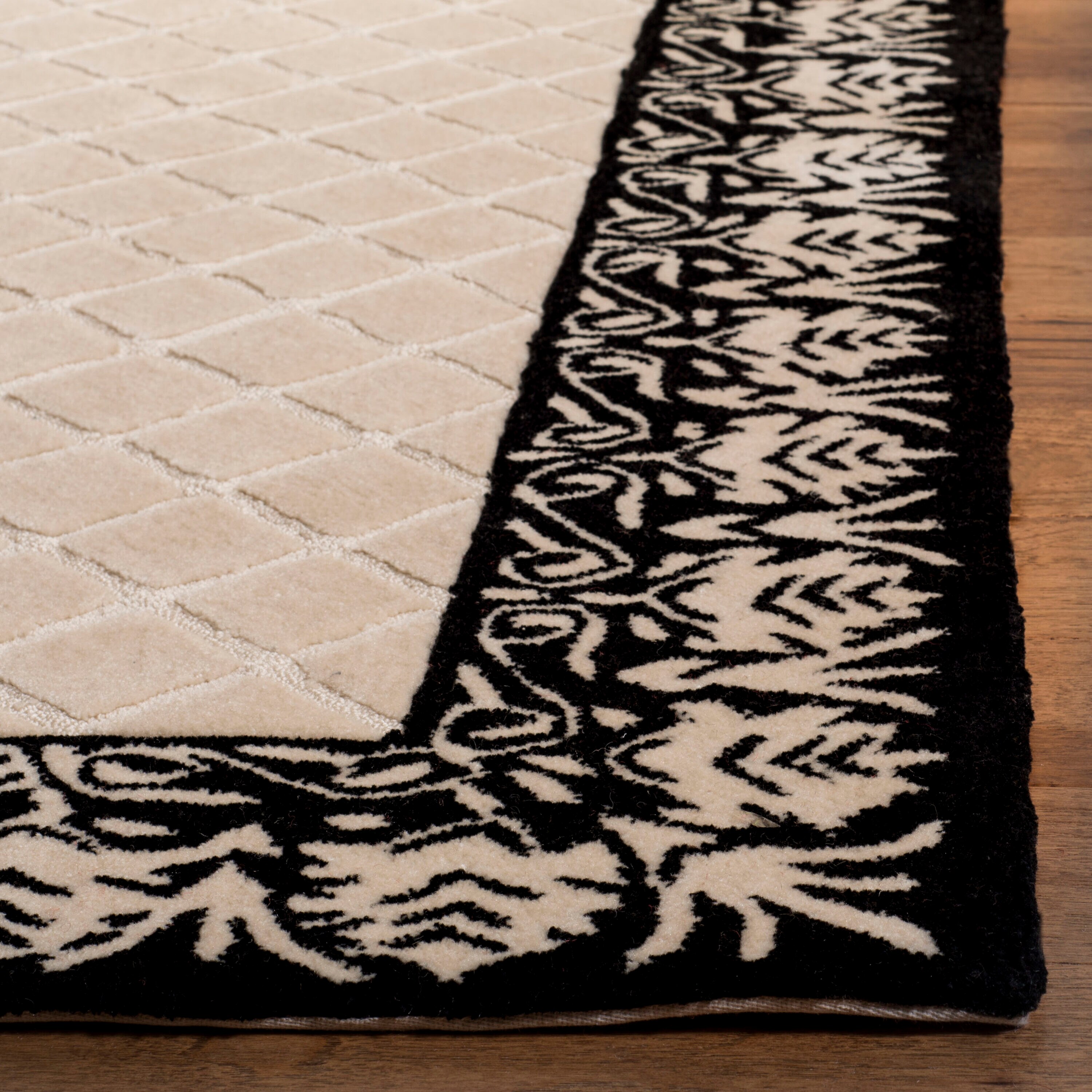 Safavieh TLP755J-4 rugs - View #3
