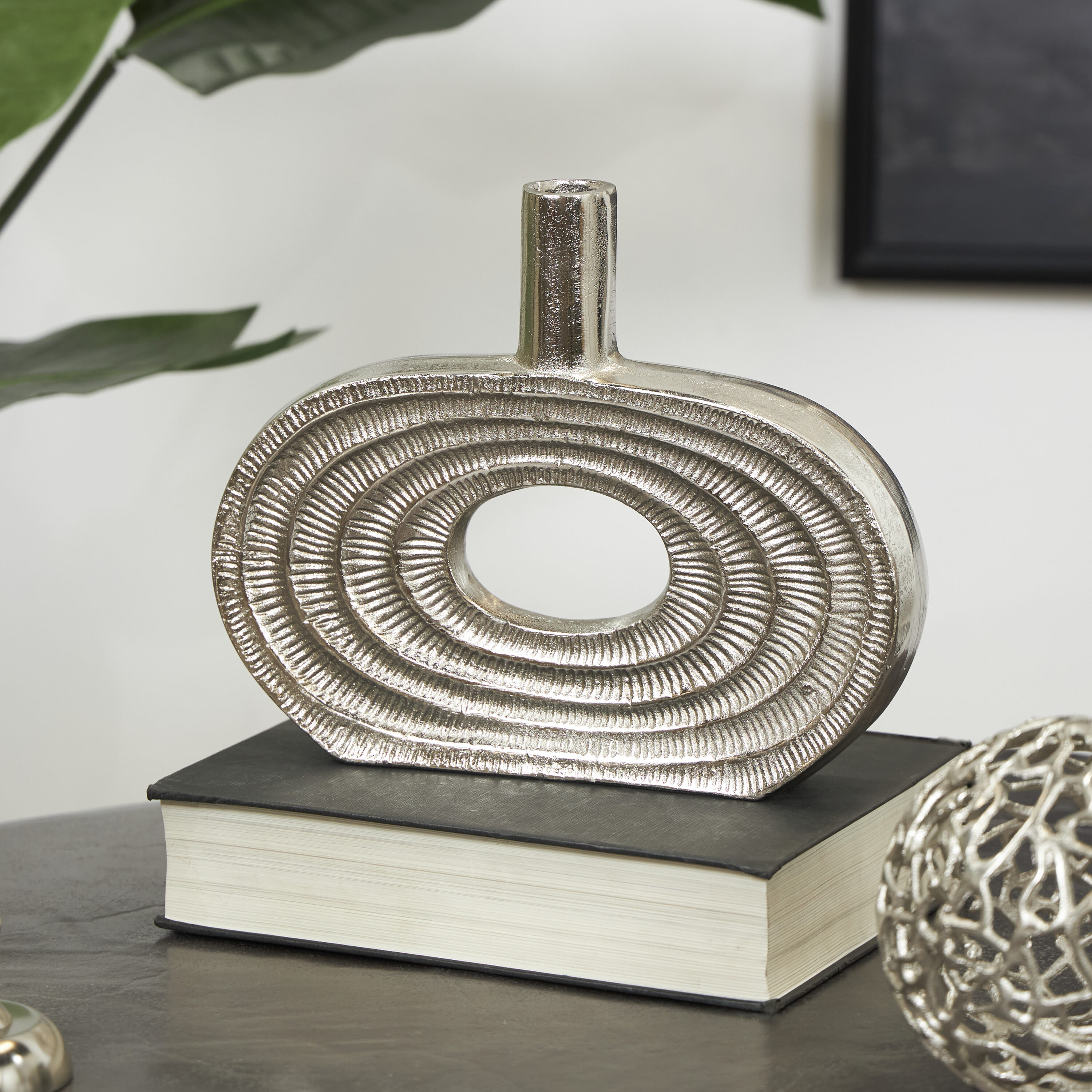 Grayson Lane 822182 Silver Aluminum Modern Vase