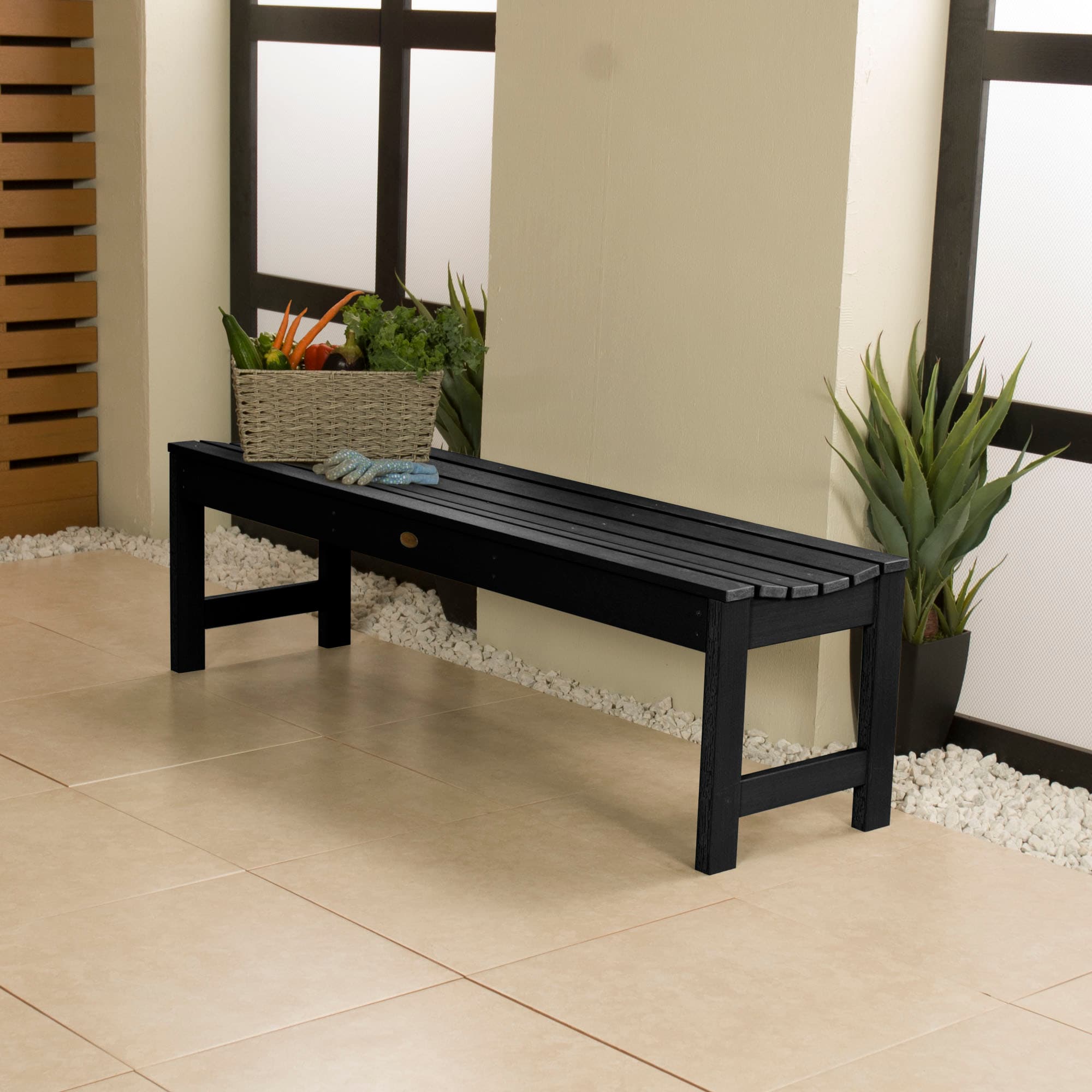 highwood AD-BENN1-BKE Lehigh 46.13-Inches W x 17.19-Inches H Black Plastic Traditional Bench