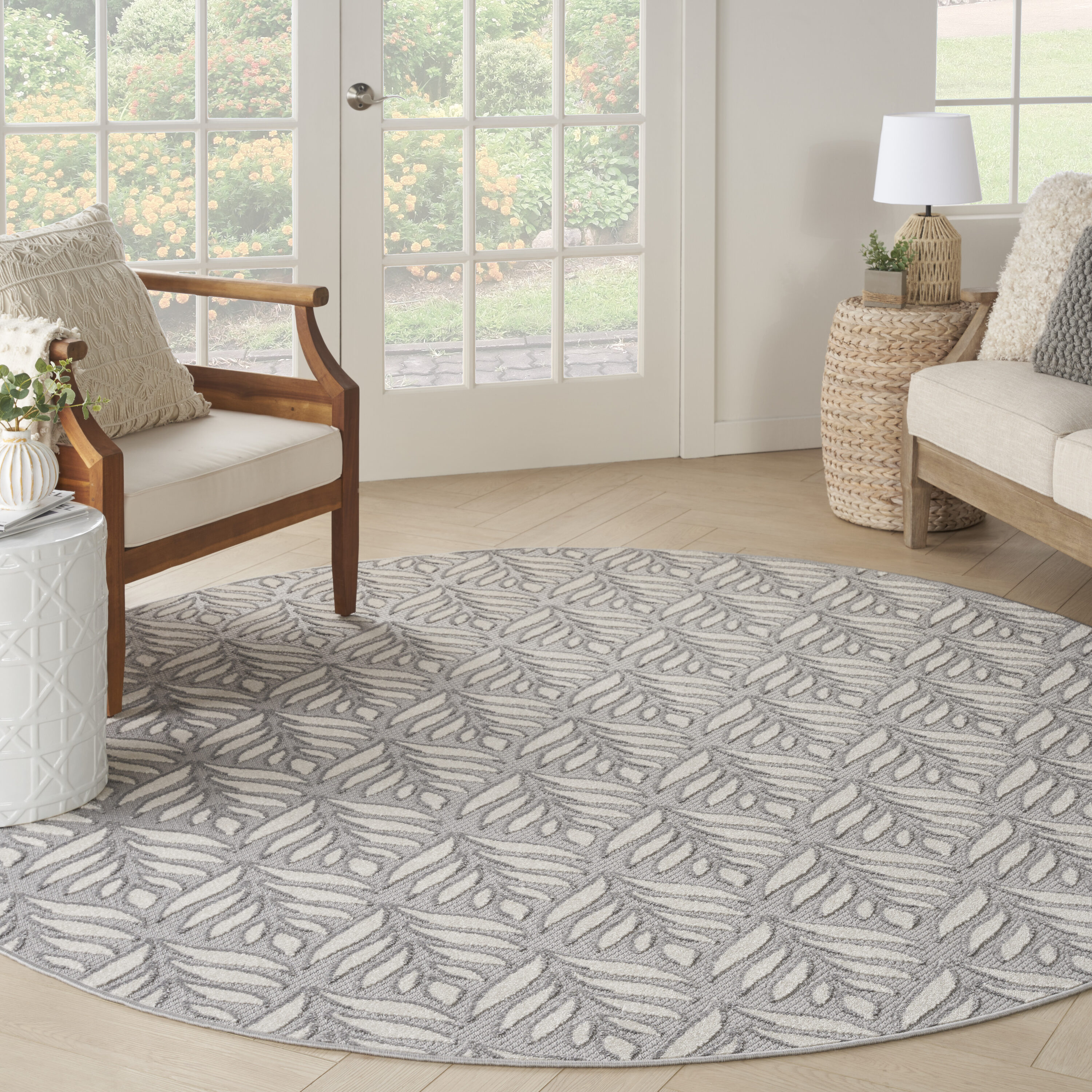 Nourison 099446175205 Aloha 8 x 8 (ft) Loomed Polypropylene Grey Round Indoor/Outdoor Floral/Botanical Tropical Area rug