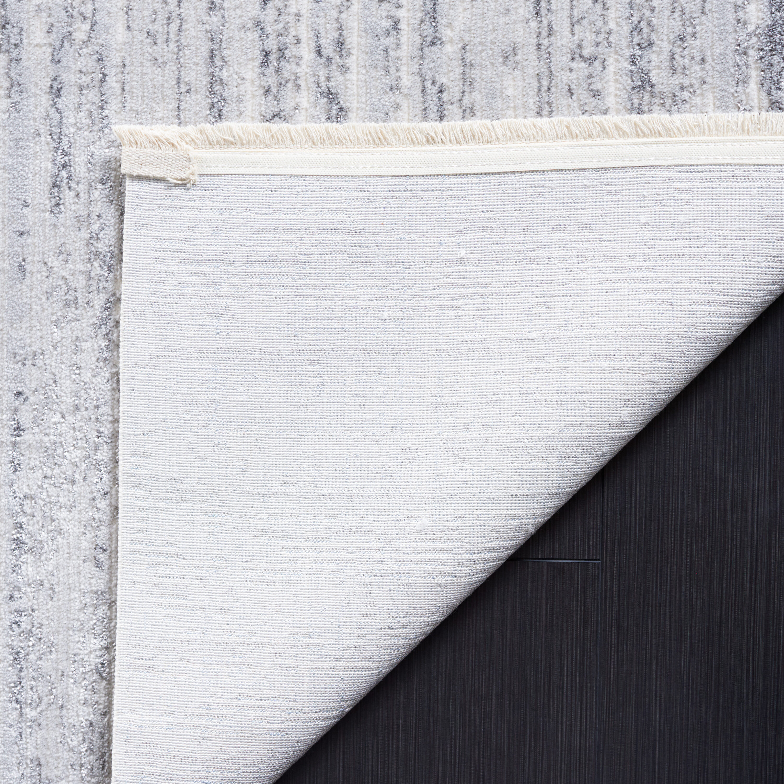 Safavieh Whisper 556F Grey/Dark Grey 7 X 7 Area Rug in the Rugs ...