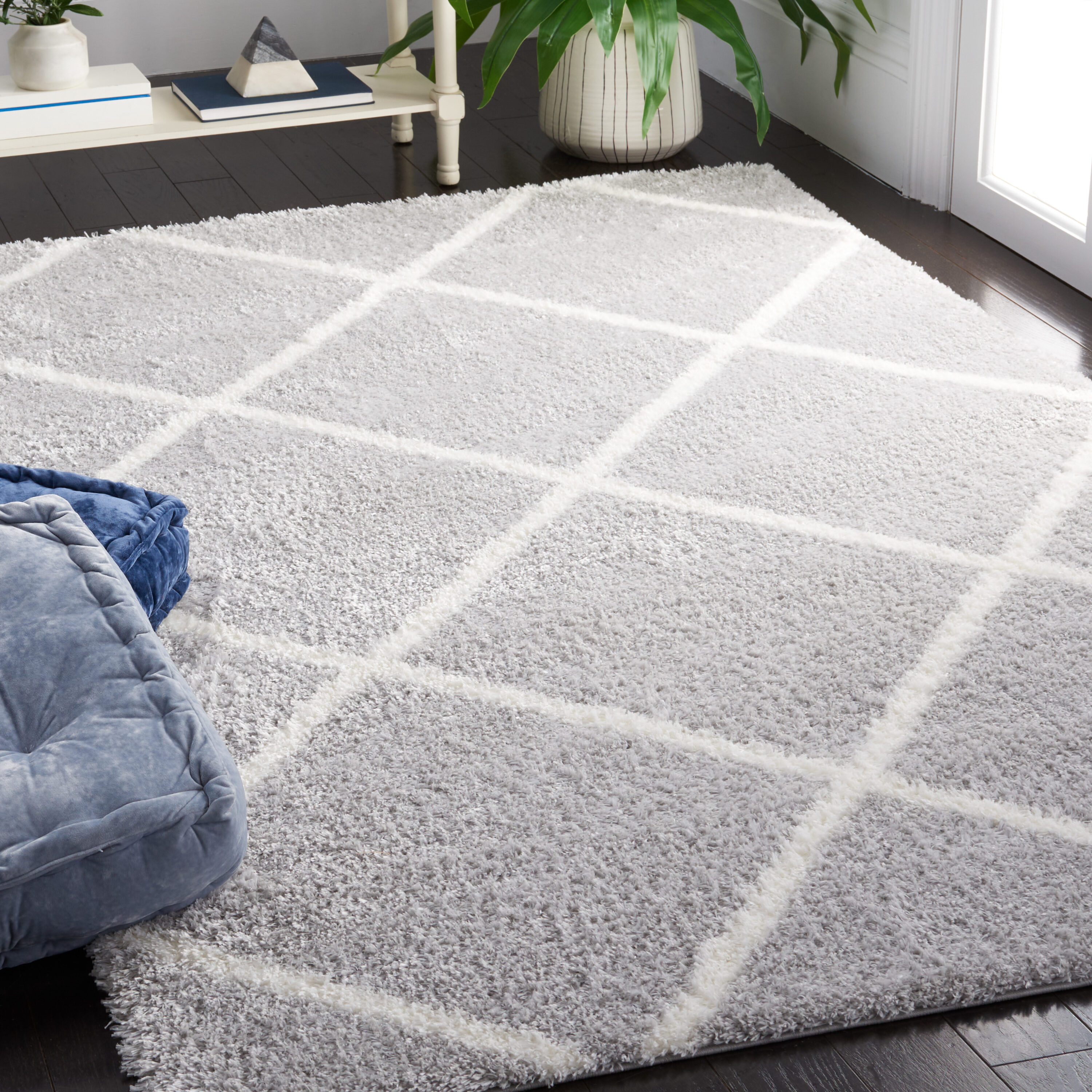 Light Grey and White Rectangular Shag Area Rug 5' x 7'