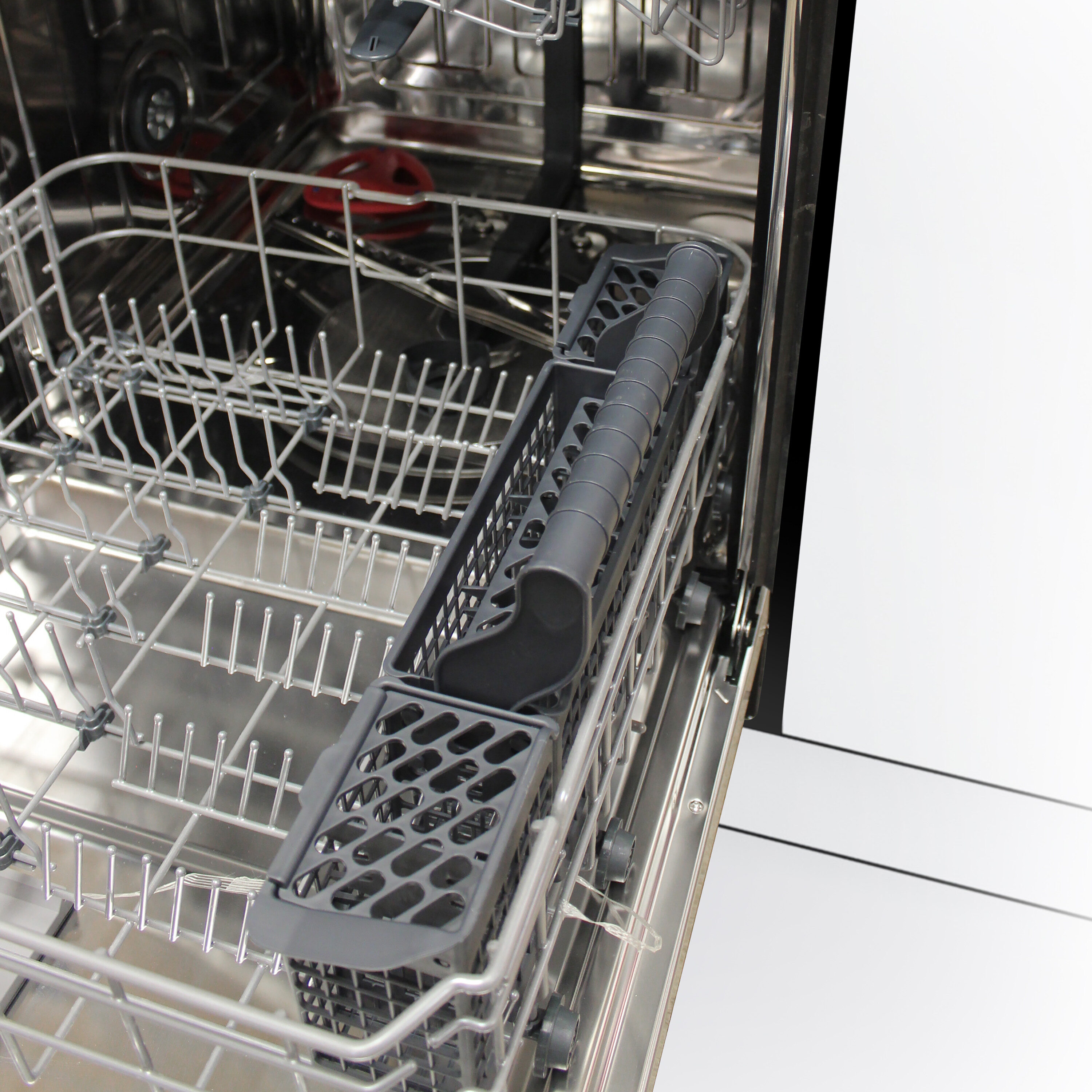 Brama Top Control 24-in Built-In Dishwasher With Third Rack (Stainless ...