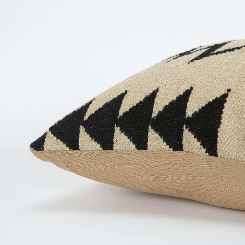 Rizzy Home T05815 Accent-Pillows - View #2